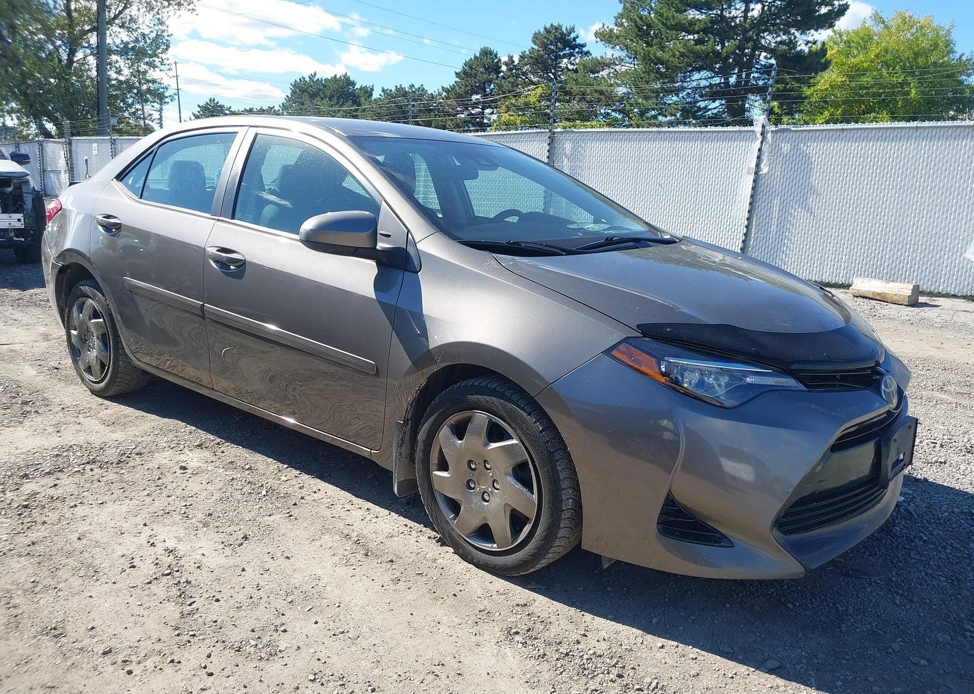 2018 TOYOTA COROLLA LE