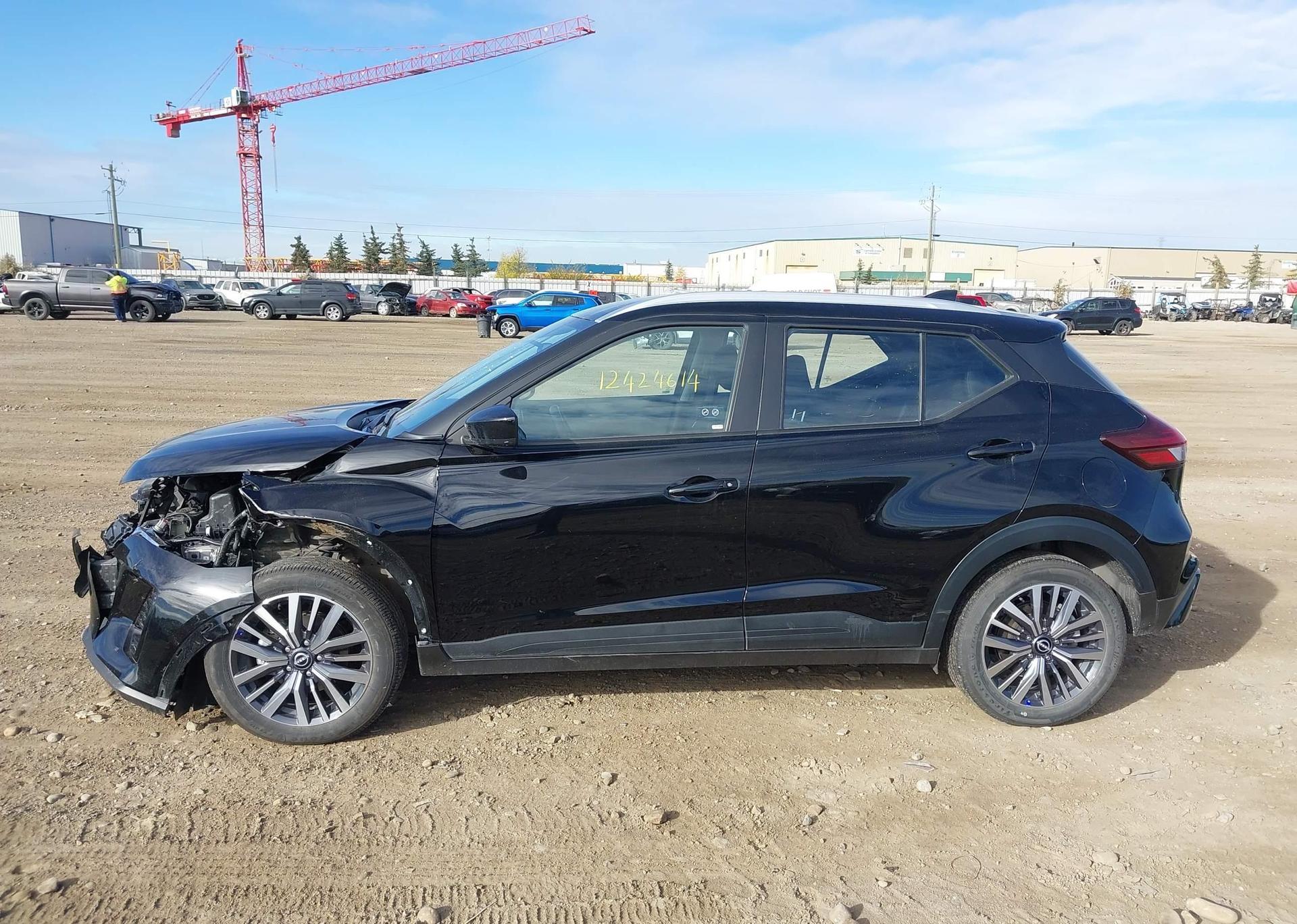 2025 NISSAN KICKS PLAY SV