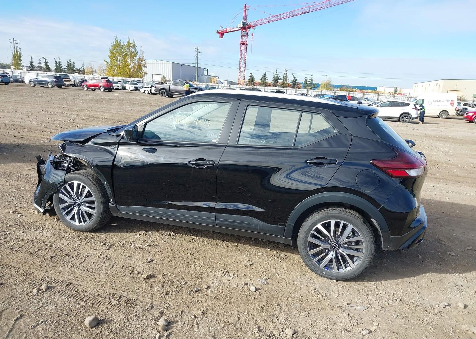 2025 NISSAN KICKS PLAY SV
