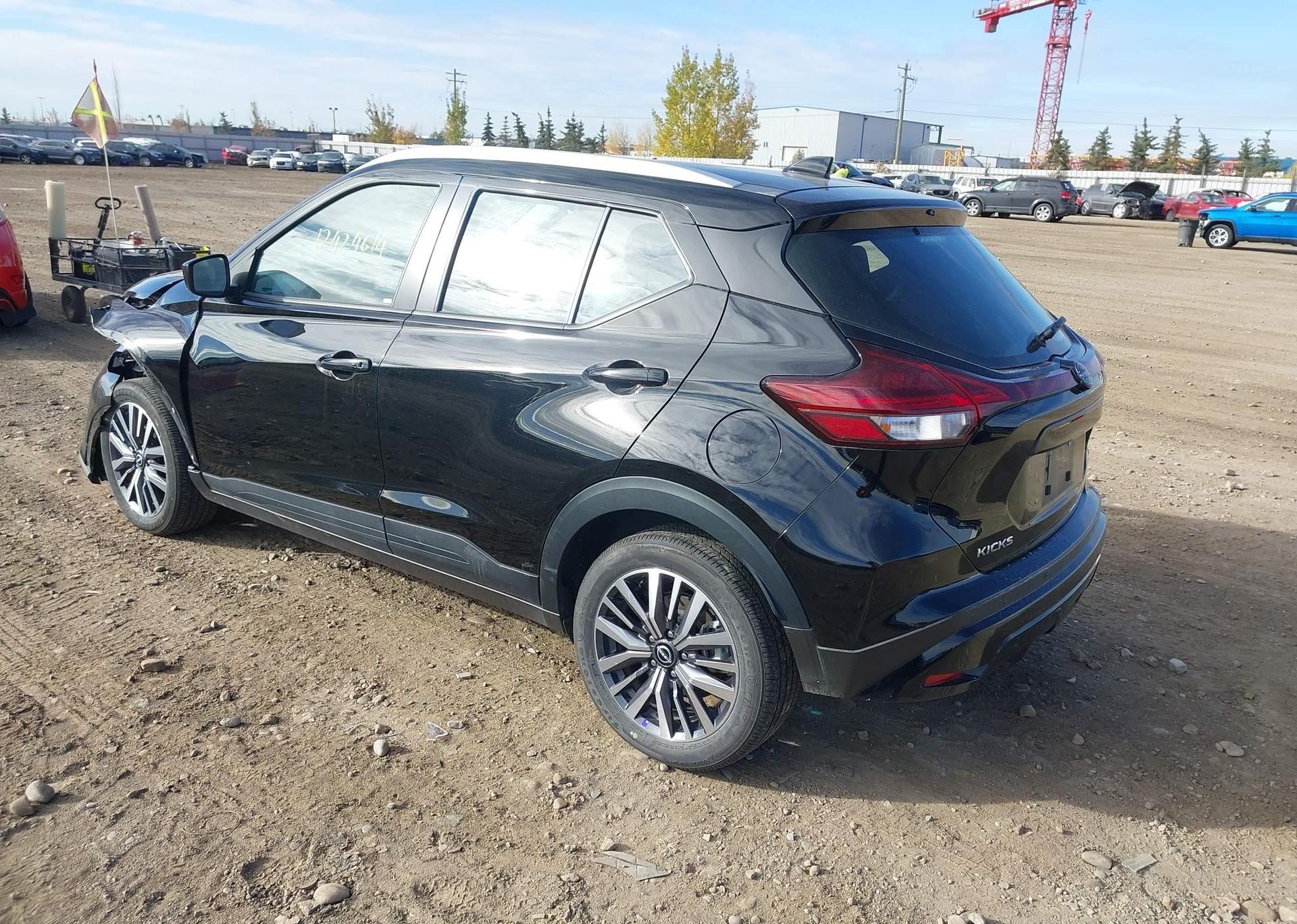 2025 NISSAN KICKS PLAY SV