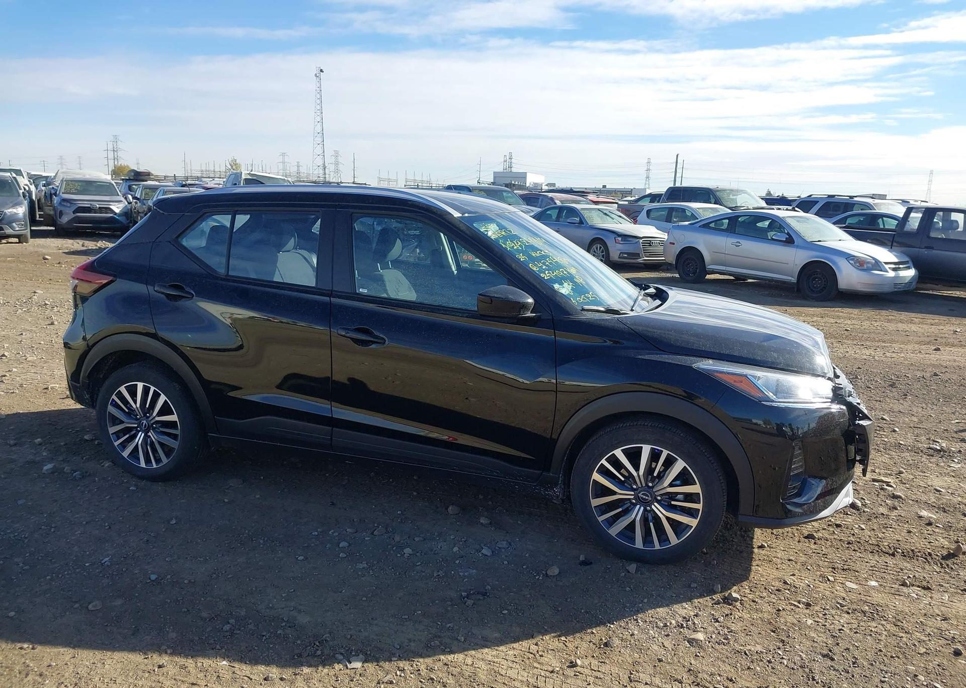 2025 NISSAN KICKS PLAY SV