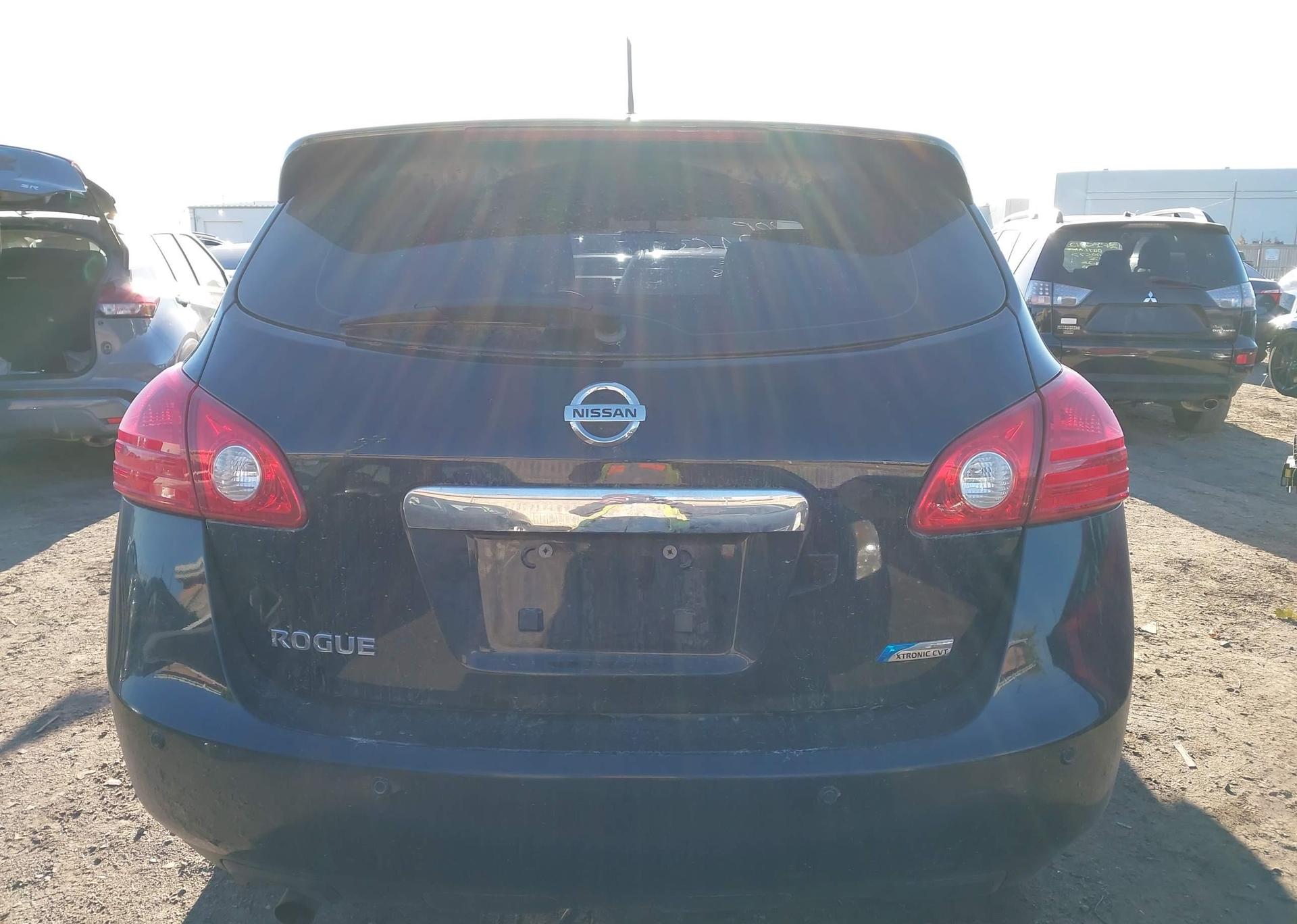2011 NISSAN ROGUE S