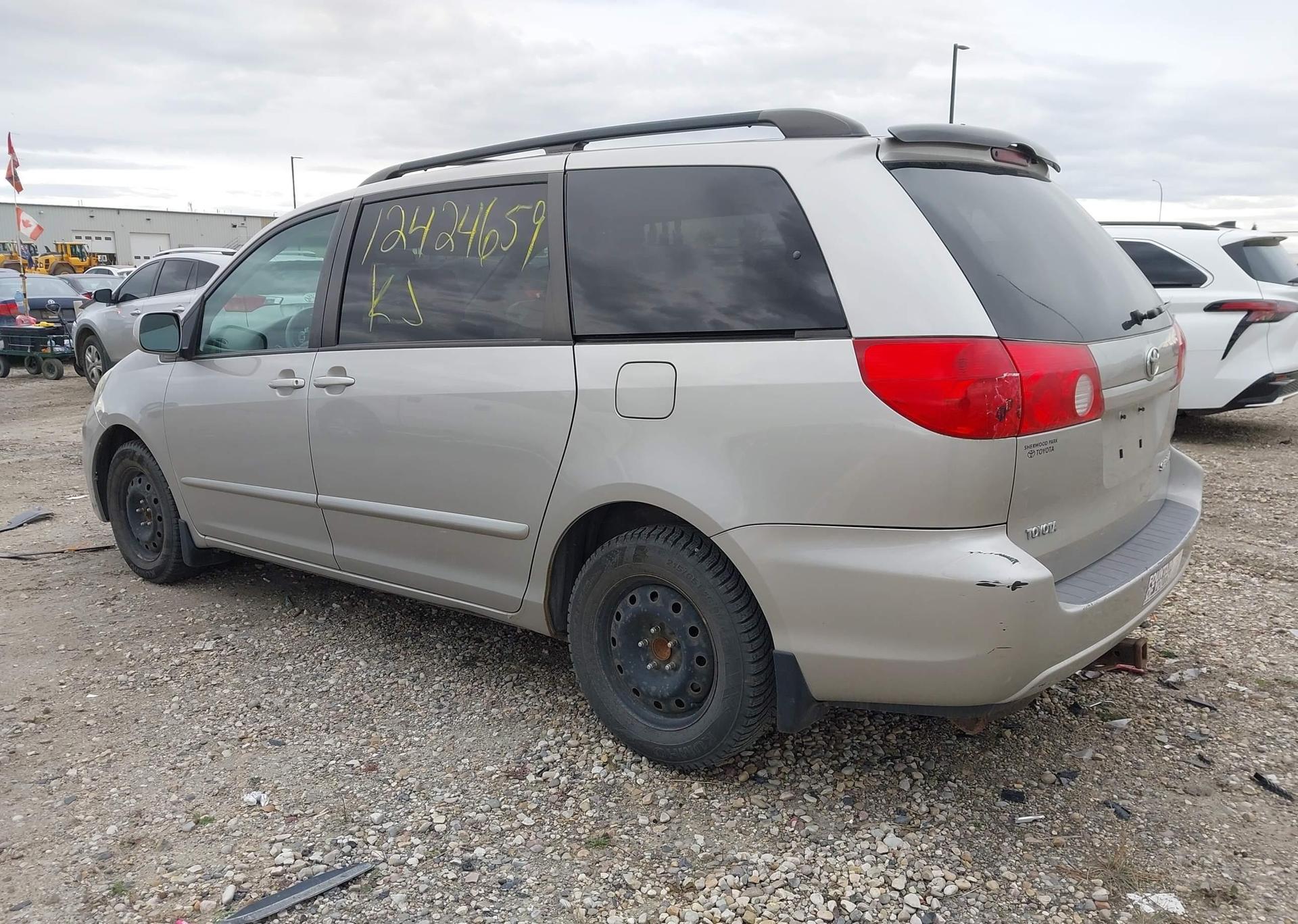 2008 TOYOTA SIENNA CE