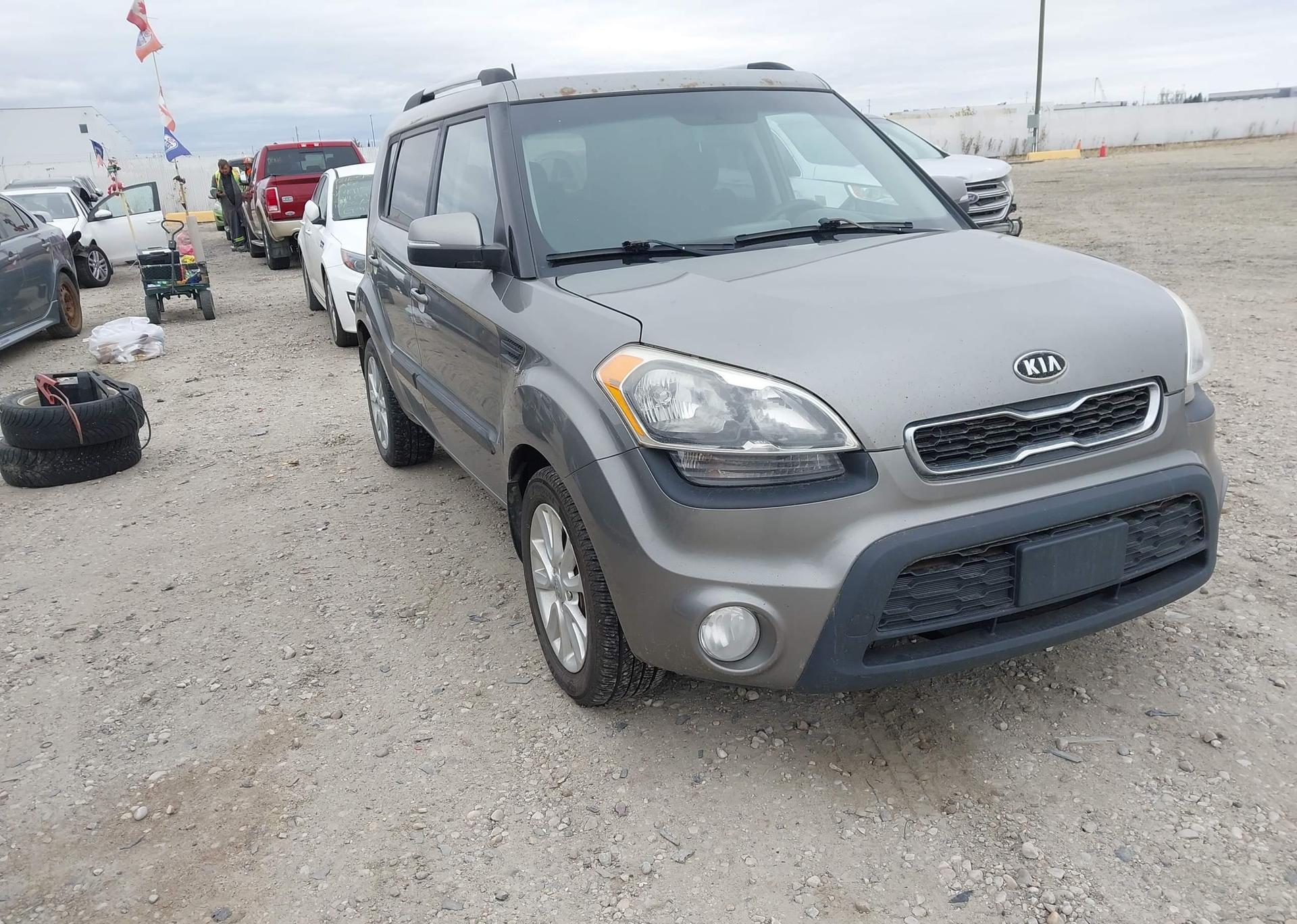 2012 KIA SOUL +