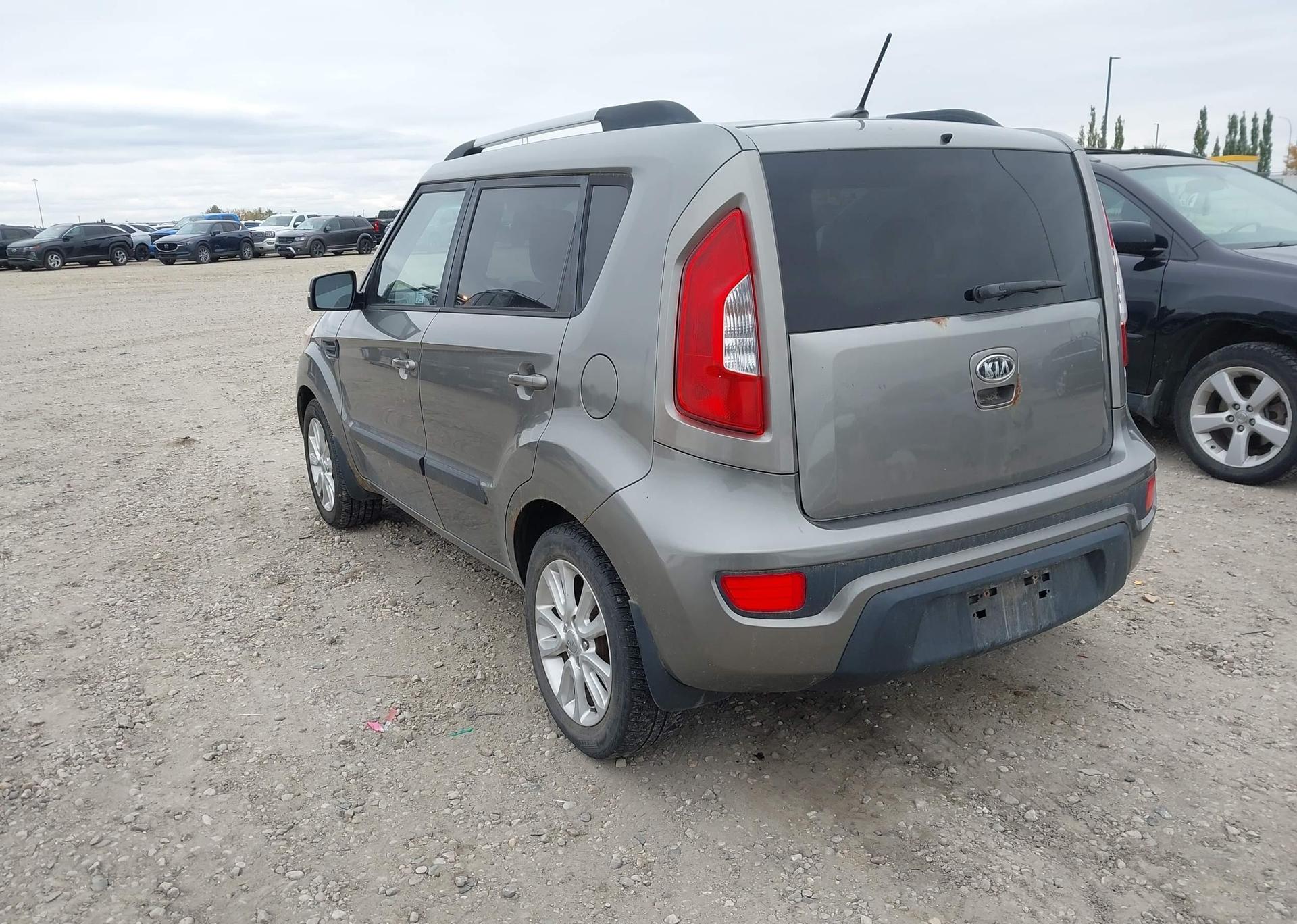 2012 KIA SOUL +