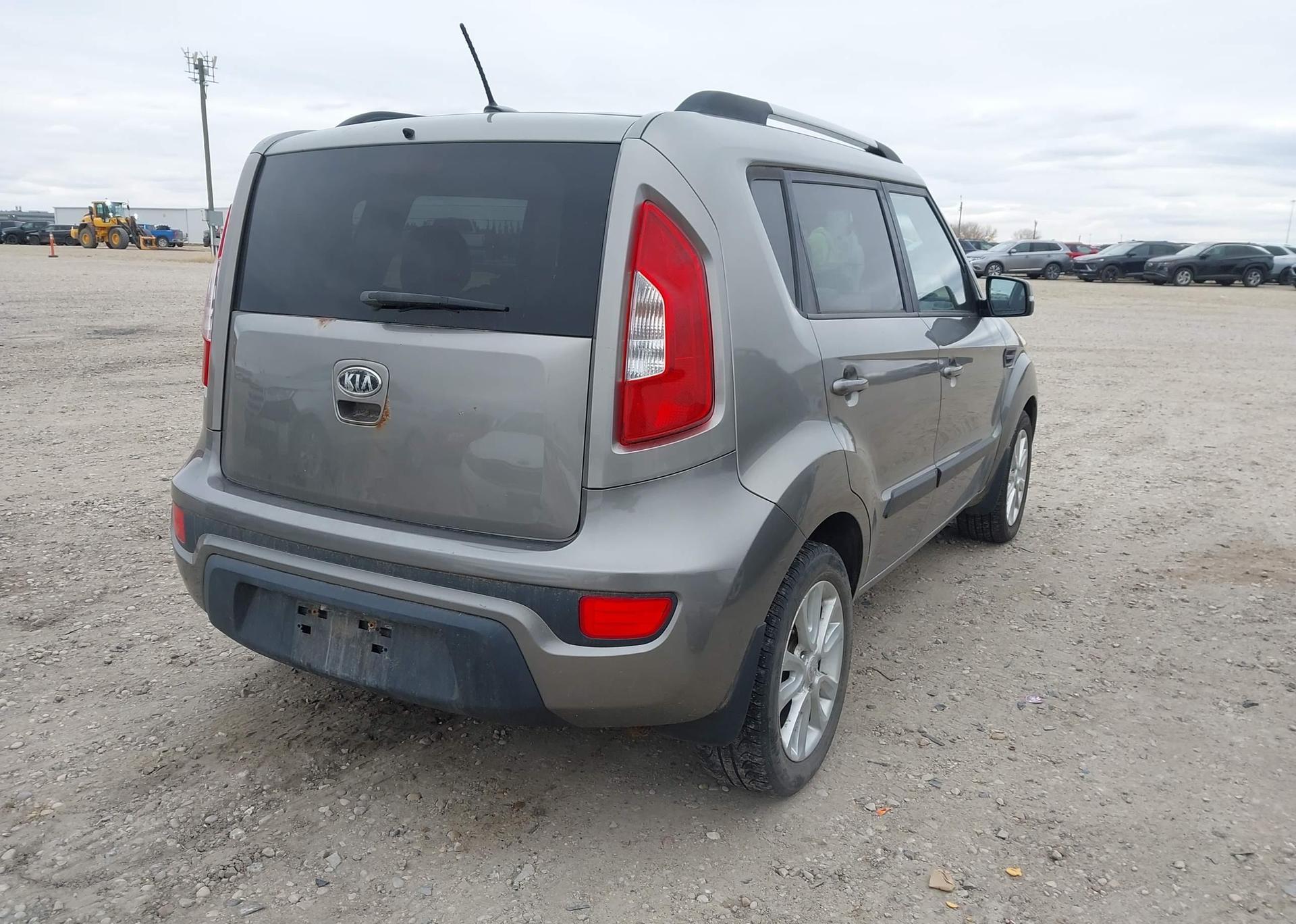 2012 KIA SOUL +