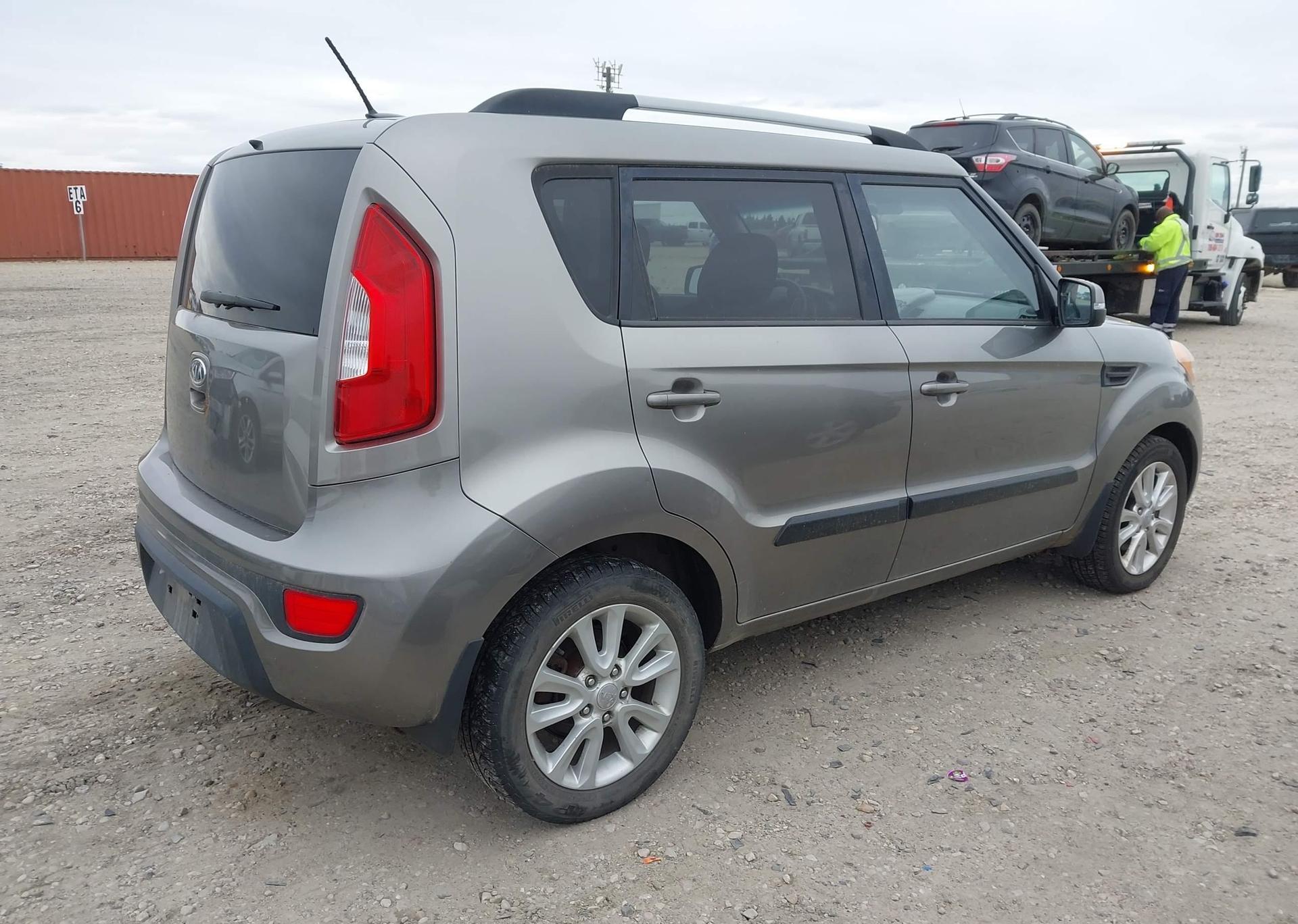 2012 KIA SOUL +