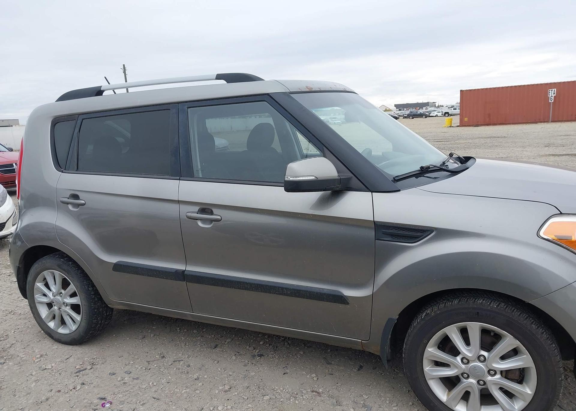 2012 KIA SOUL +