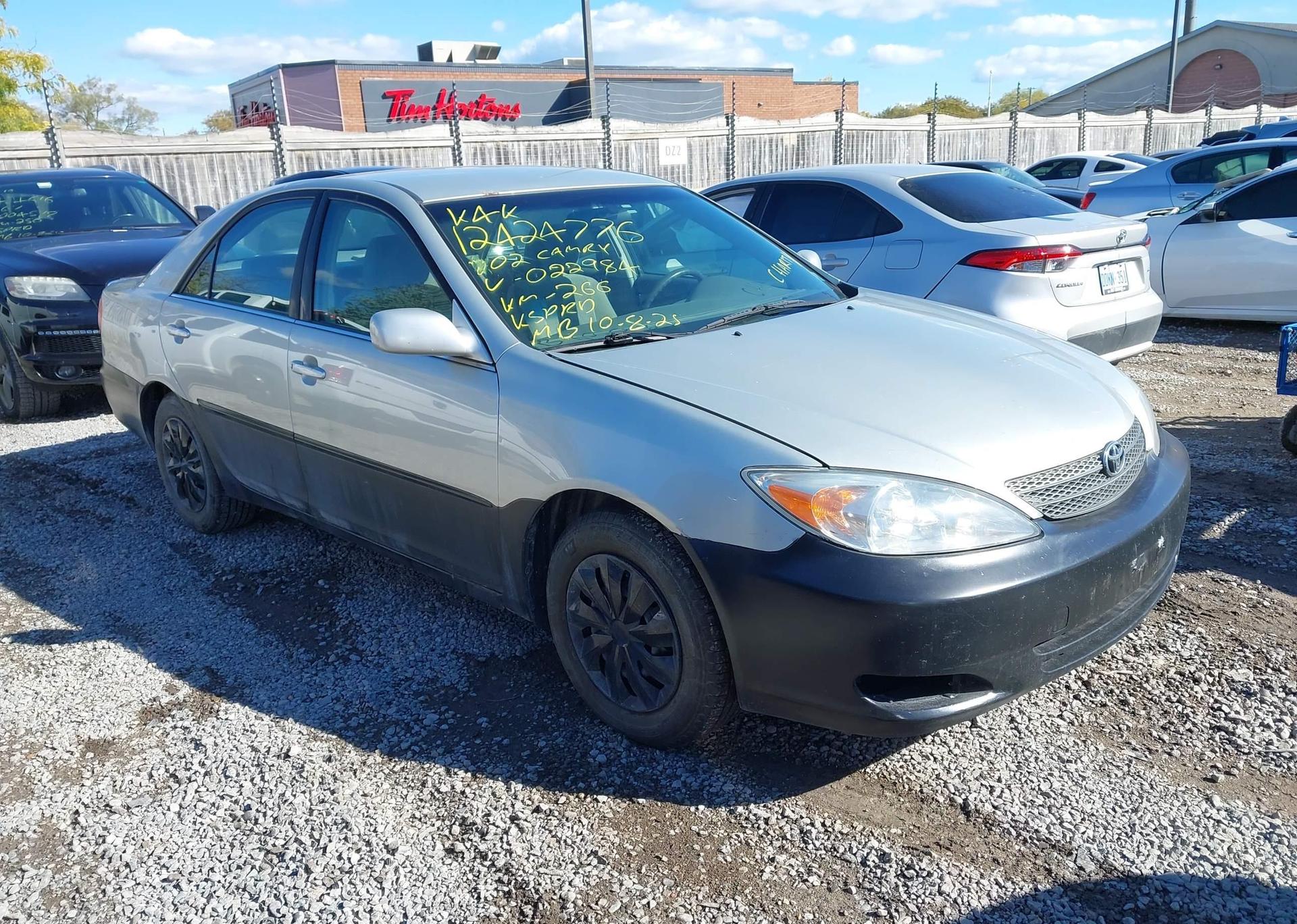 2002 TOYOTA CAMRY LE