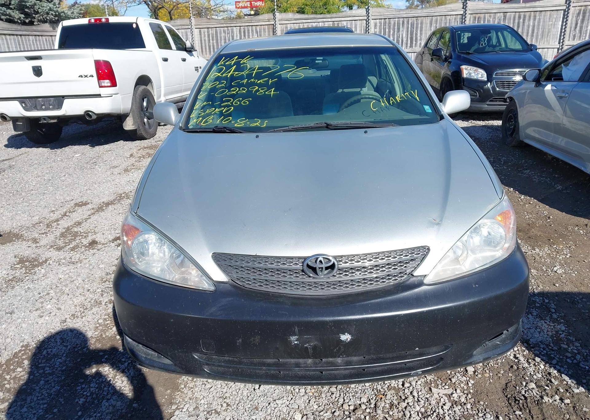 2002 TOYOTA CAMRY LE