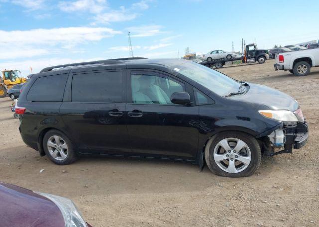 2015 TOYOTA SIENNA LE V6