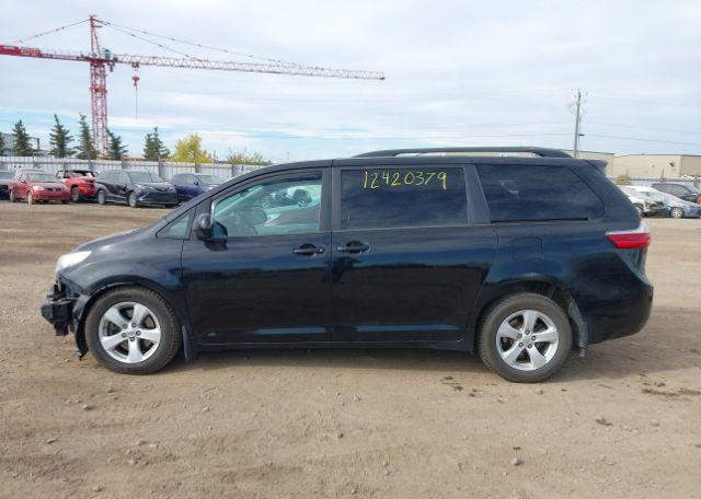 2015 TOYOTA SIENNA LE V6