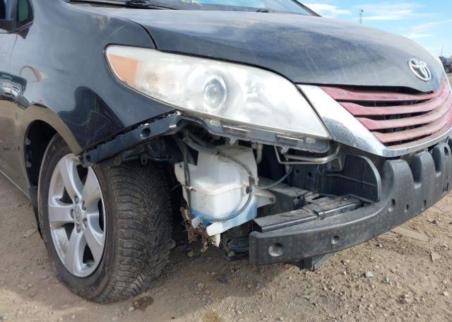 2015 TOYOTA SIENNA LE V6