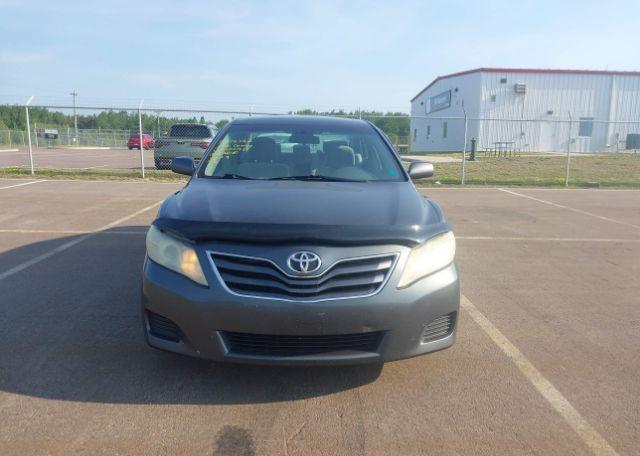 2010 TOYOTA CAMRY LE