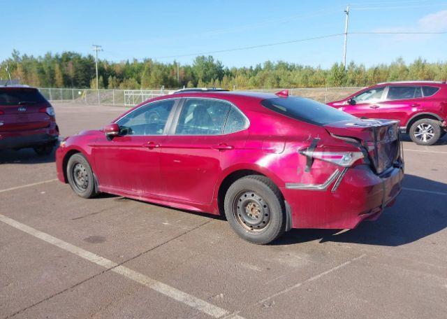 2018 TOYOTA CAMRY SE