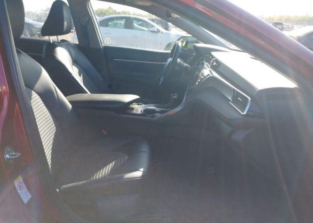 2018 TOYOTA CAMRY SE