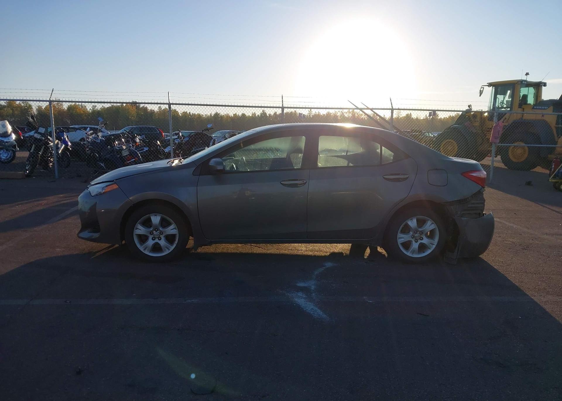 2017 TOYOTA COROLLA LE