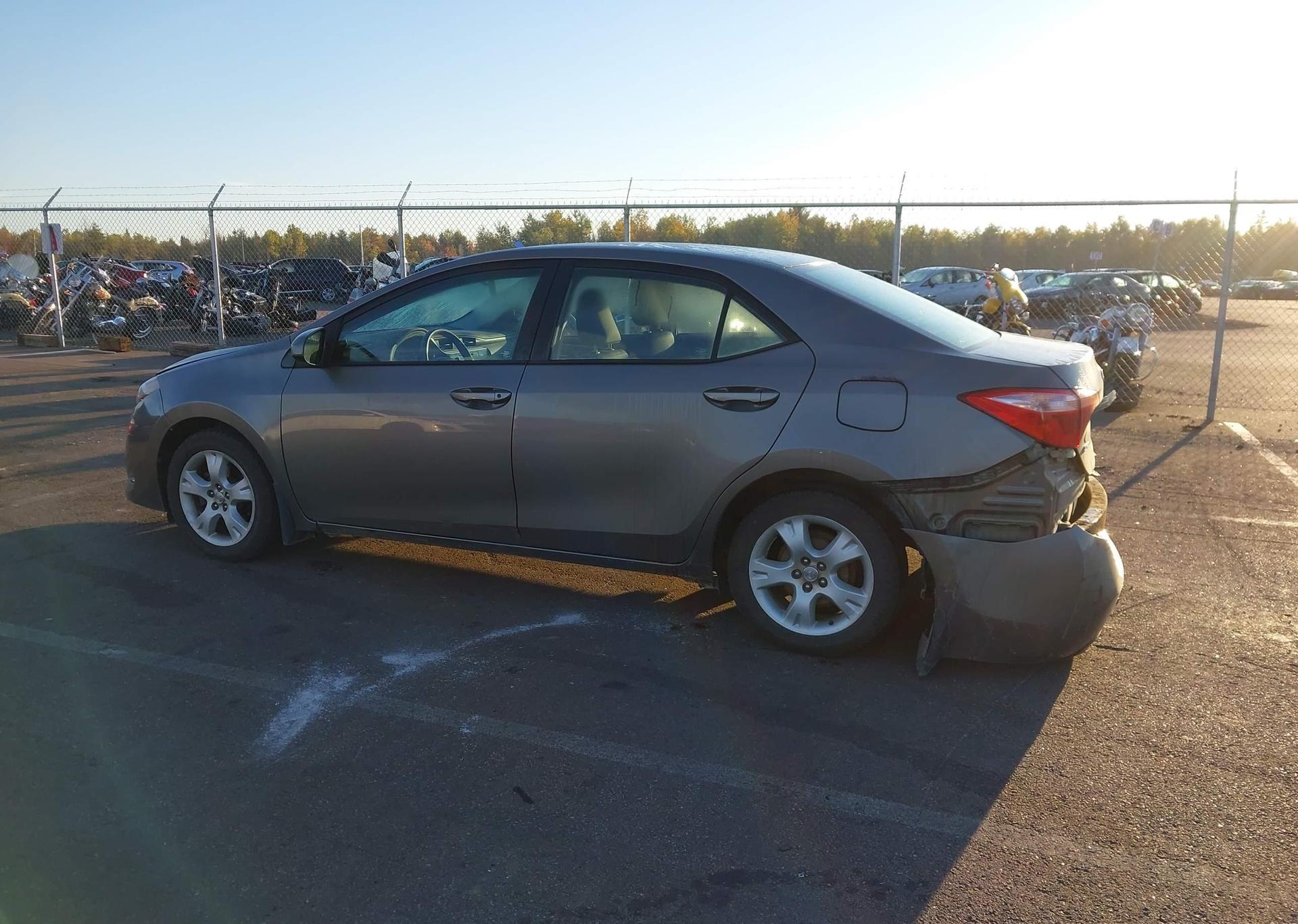 2017 TOYOTA COROLLA LE