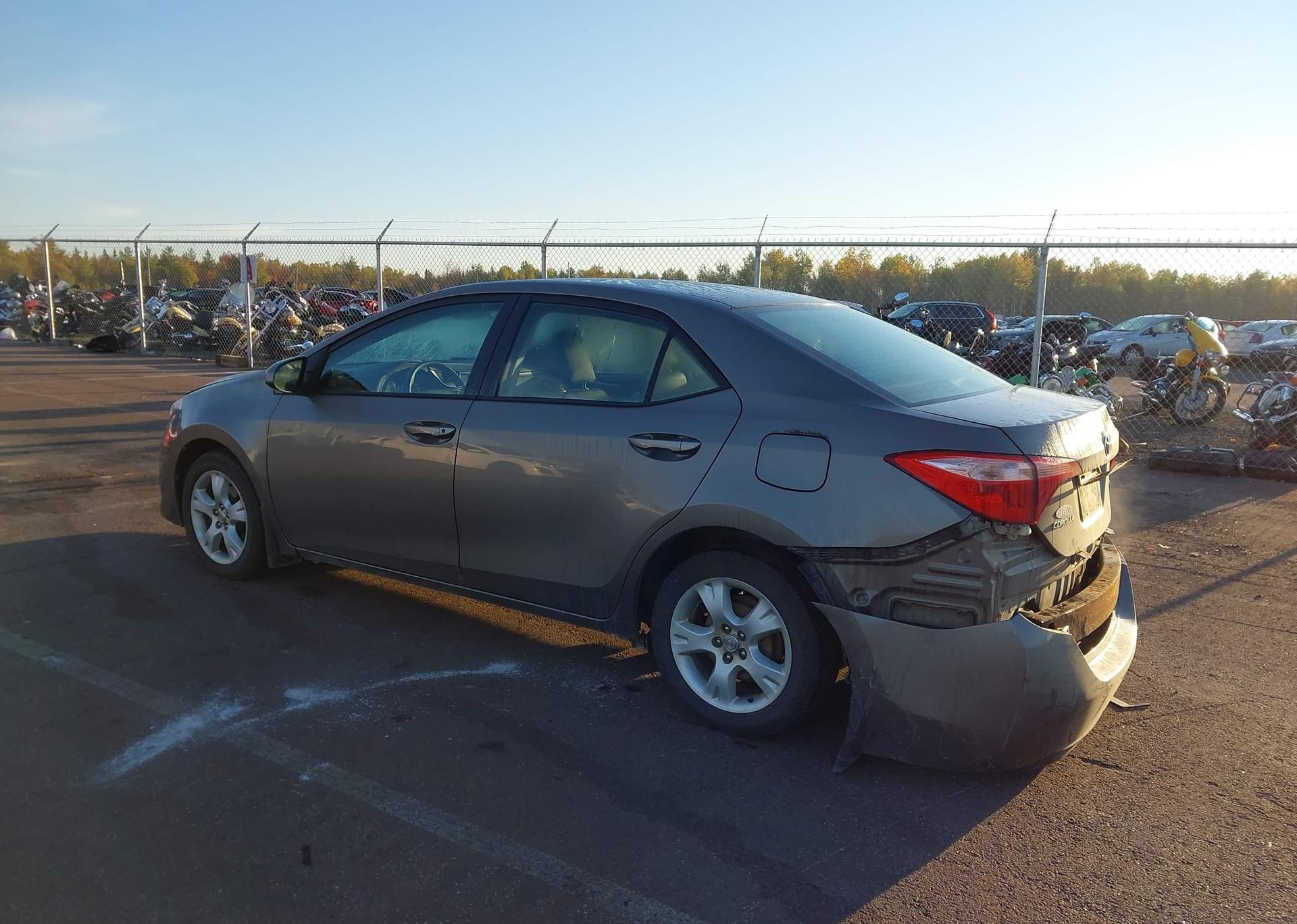 2017 TOYOTA COROLLA LE
