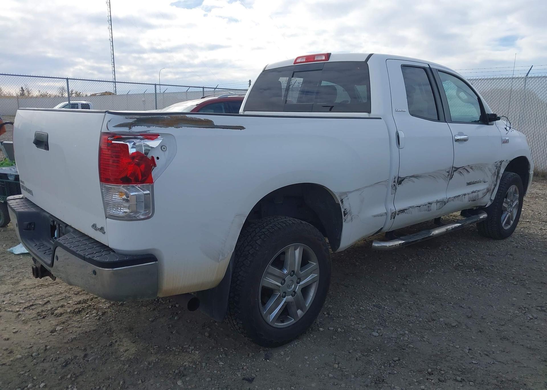 2011 TOYOTA TUNDRA LIMITED 5.7L V8