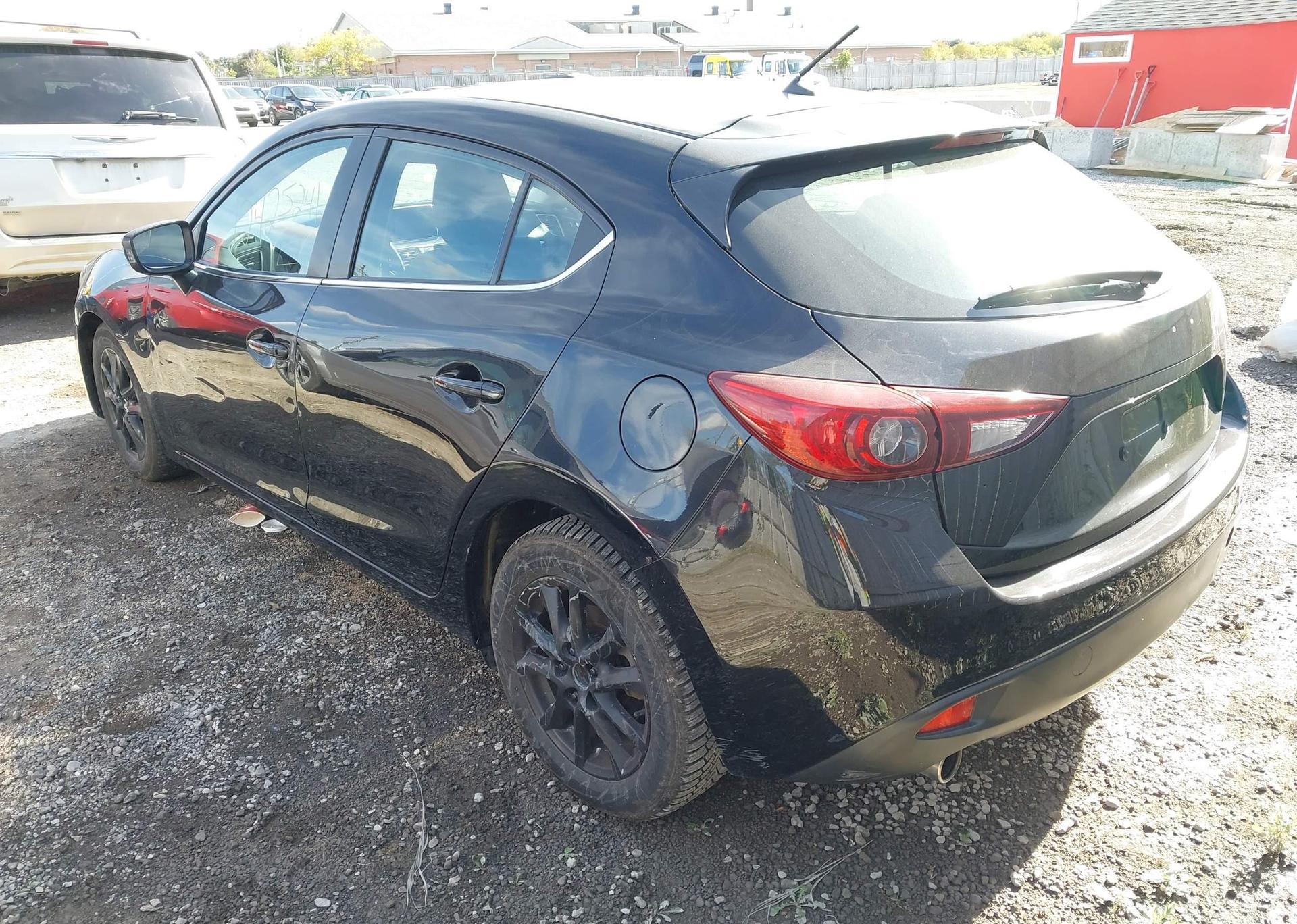 2015 MAZDA MAZDA3 GS