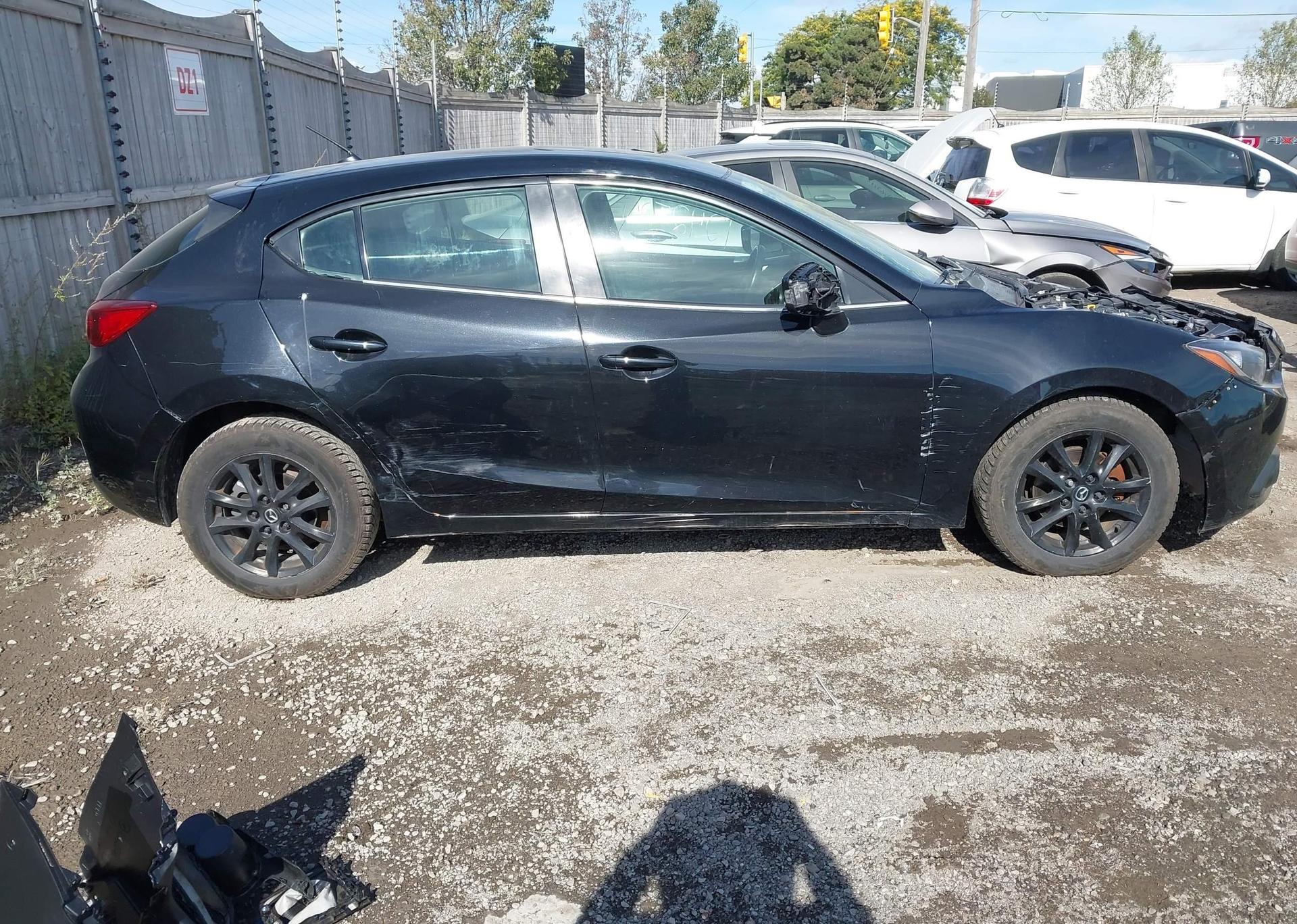 2015 MAZDA MAZDA3 GS