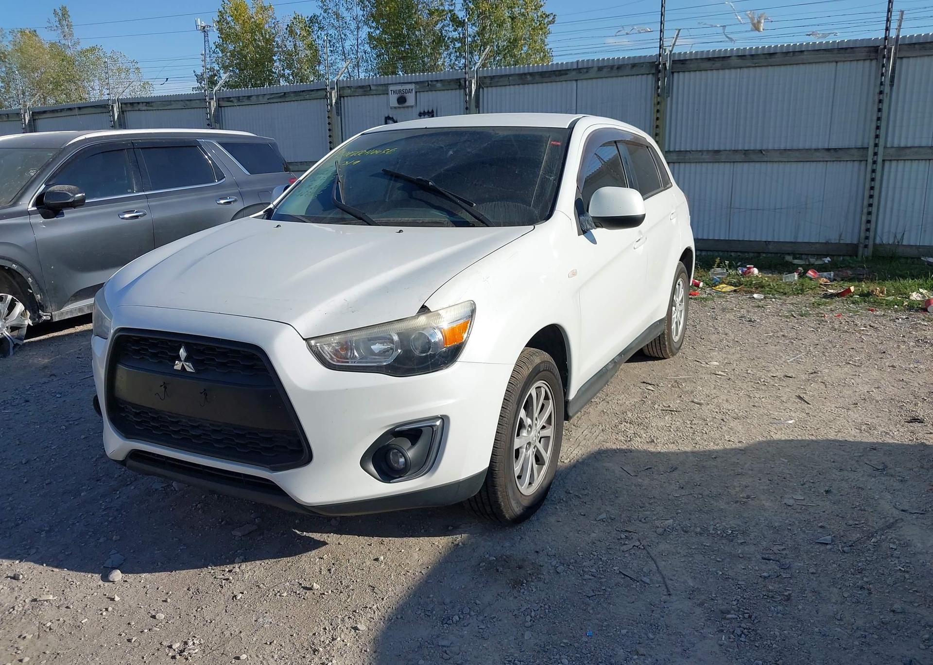 2013 MITSUBISHI RVR SE