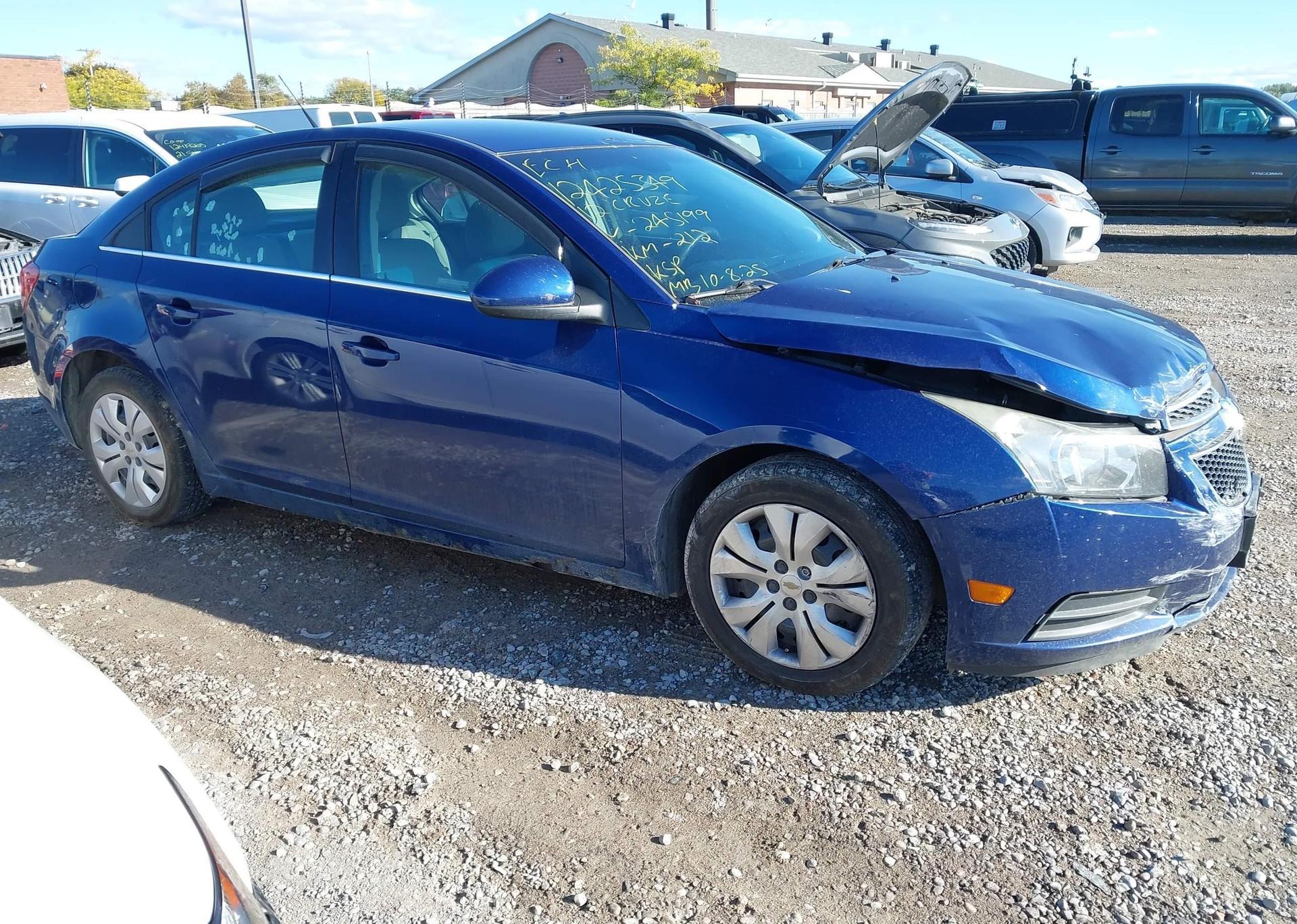 2012 CHEVROLET CRUZE LT