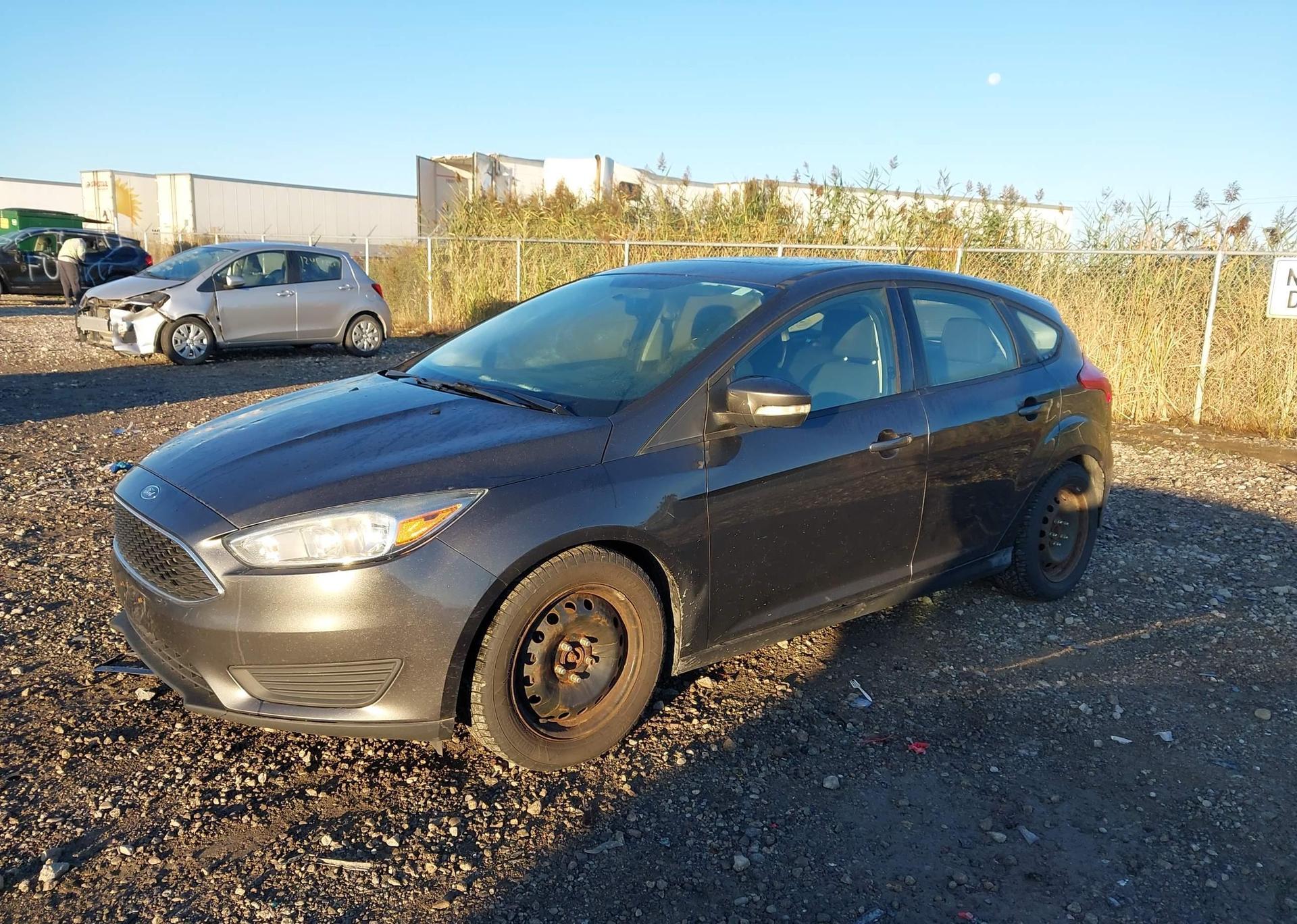 2015 FORD FOCUS SE