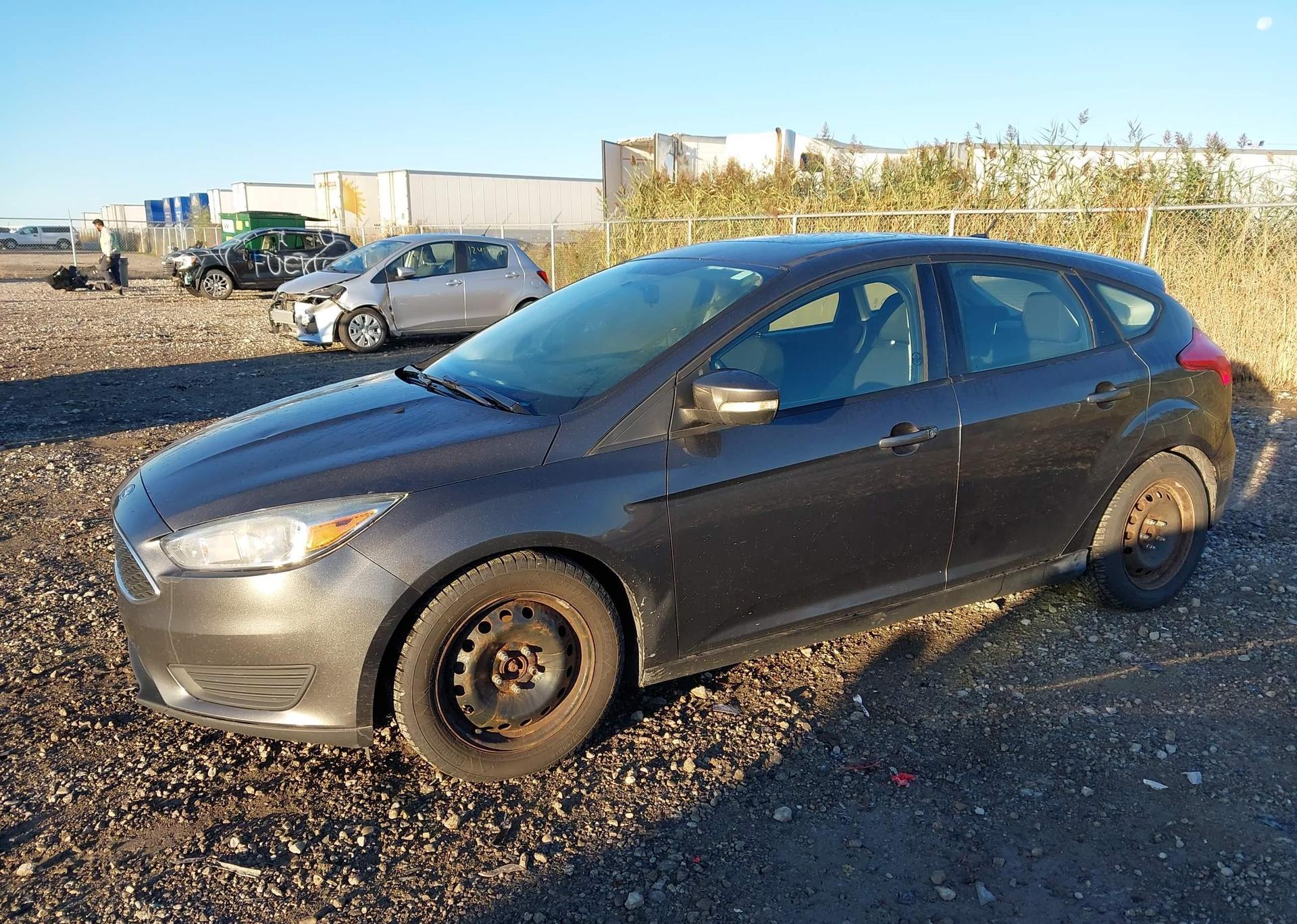 2015 FORD FOCUS SE