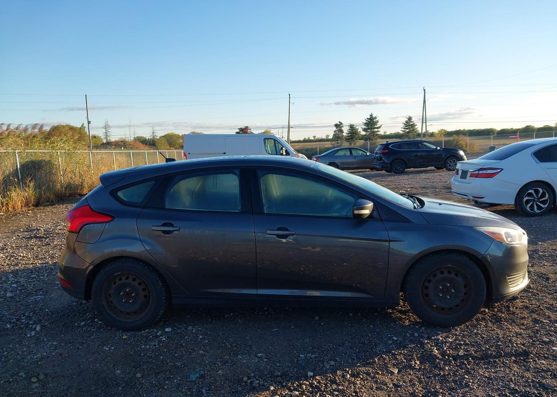 2015 FORD FOCUS SE
