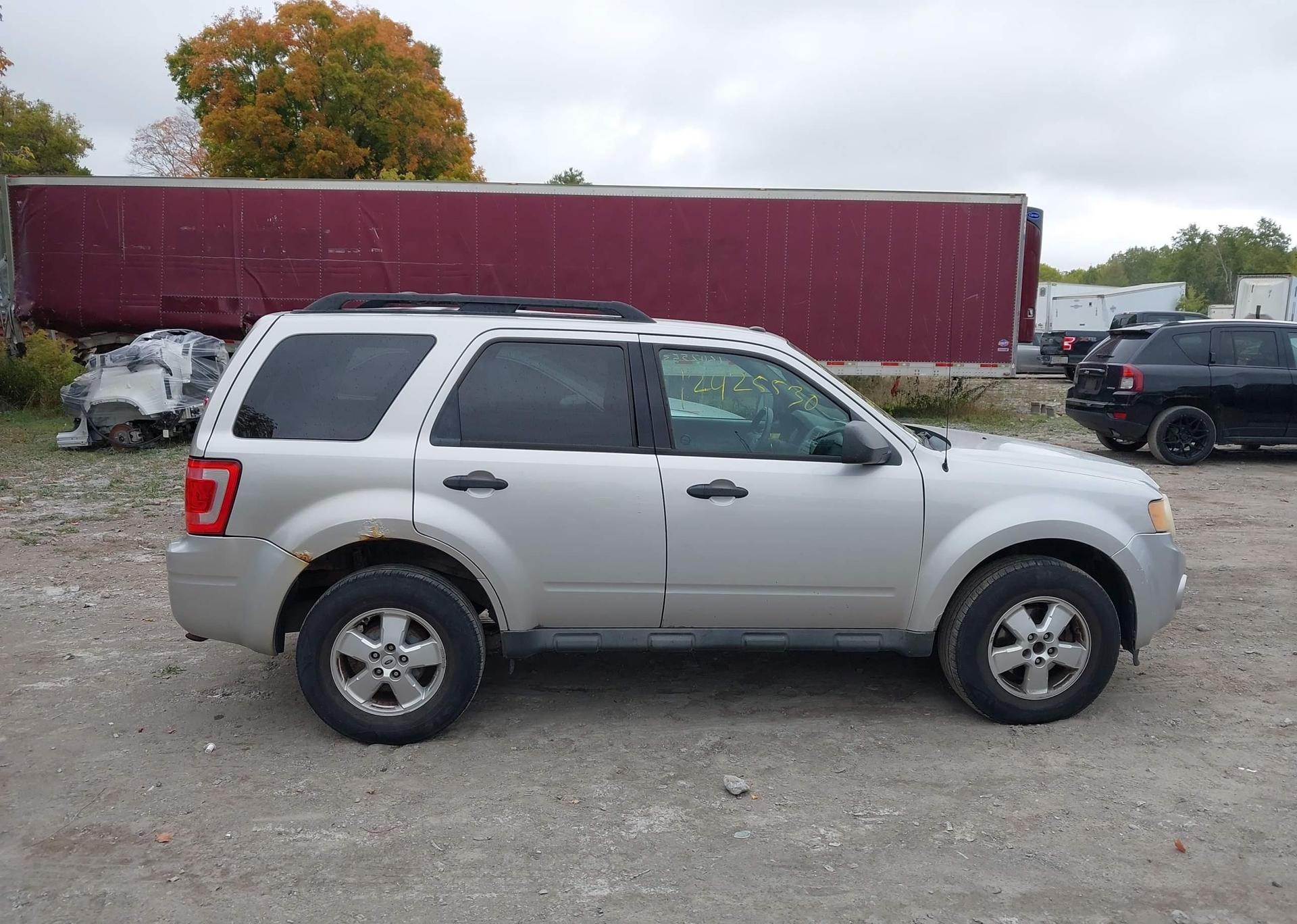 2009 FORD ESCAPE