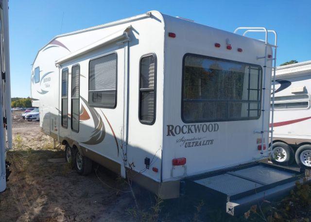 2011 FOREST RIVER ROCKWOOD