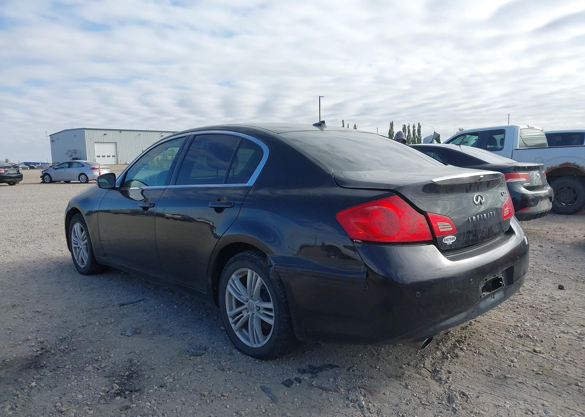 2011 INFINITI G25X