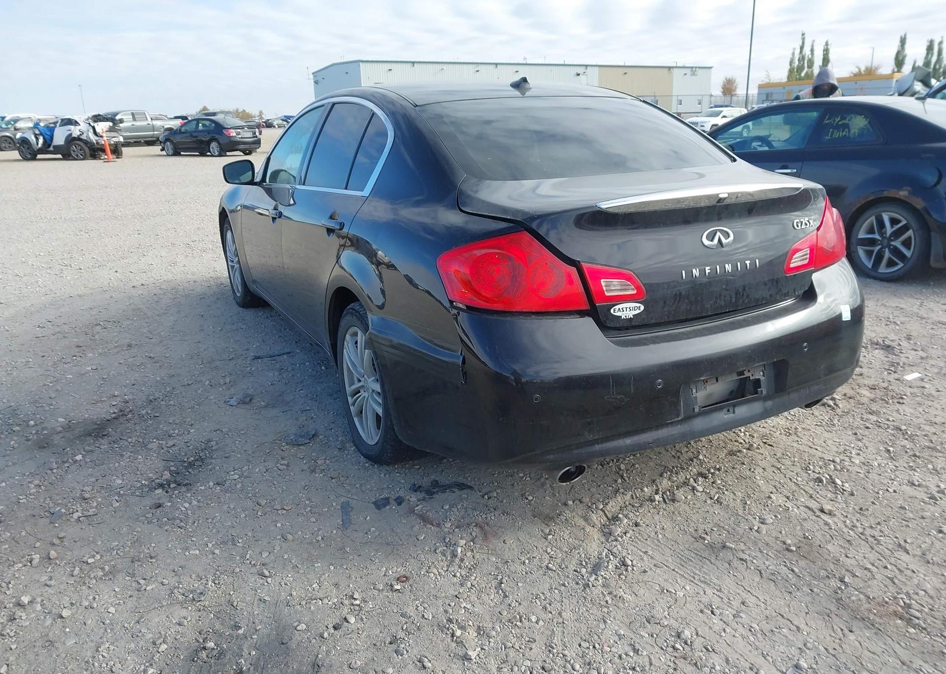 2011 INFINITI G25X