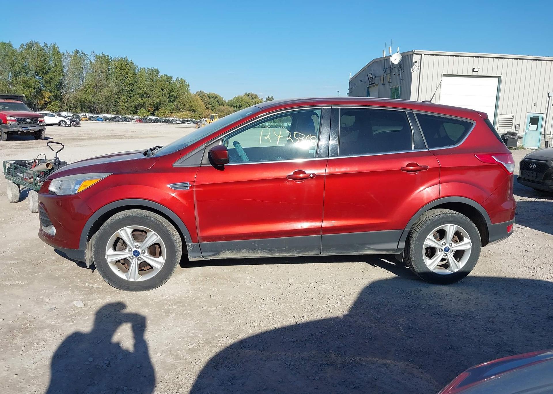 2015 FORD ESCAPE SE