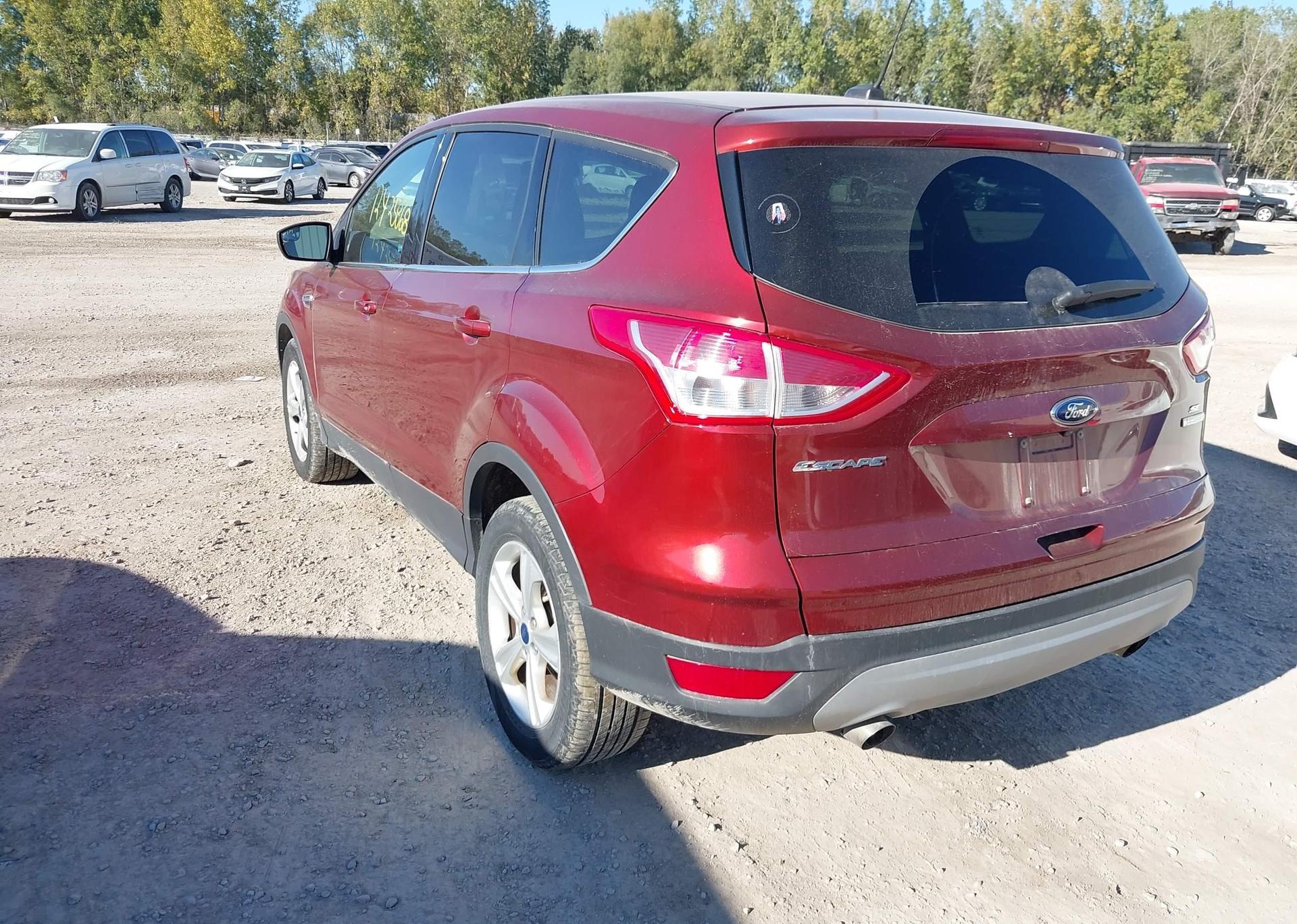 2015 FORD ESCAPE SE
