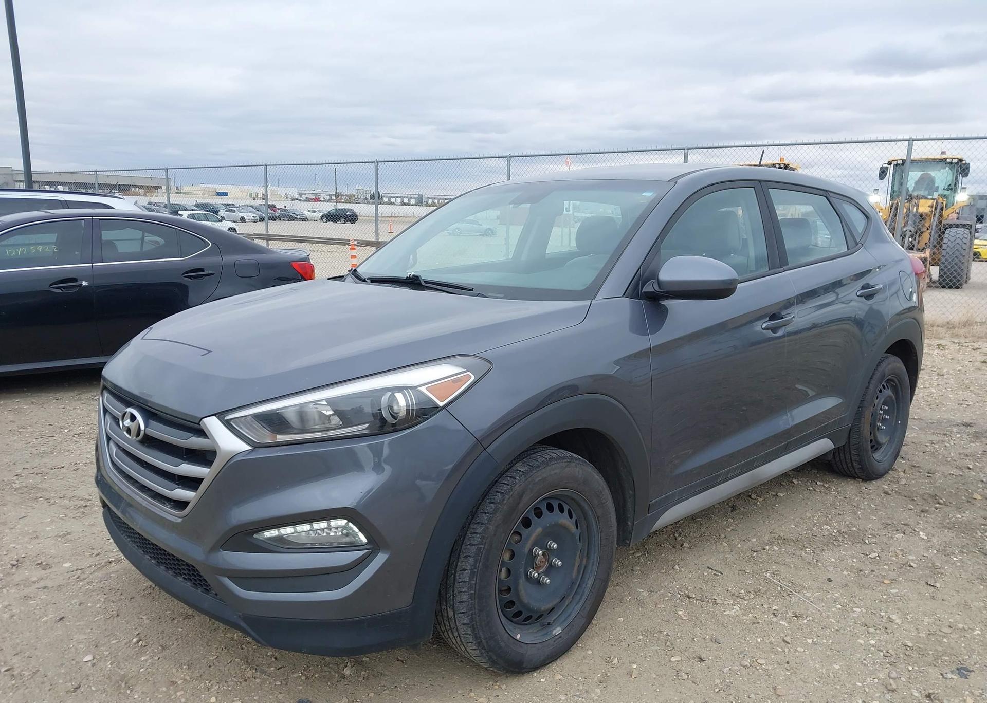 2017 HYUNDAI TUCSON SE
