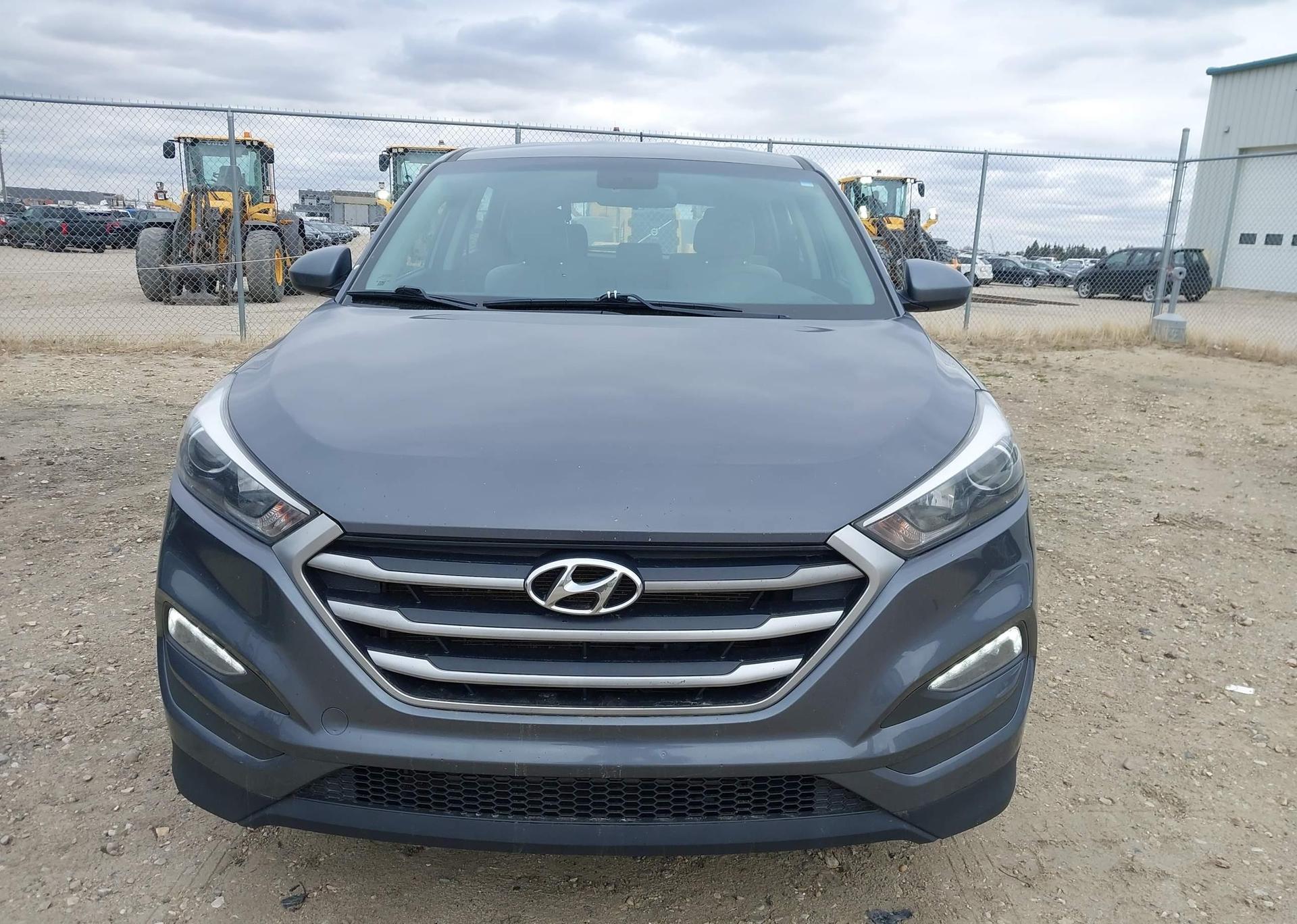 2017 HYUNDAI TUCSON SE