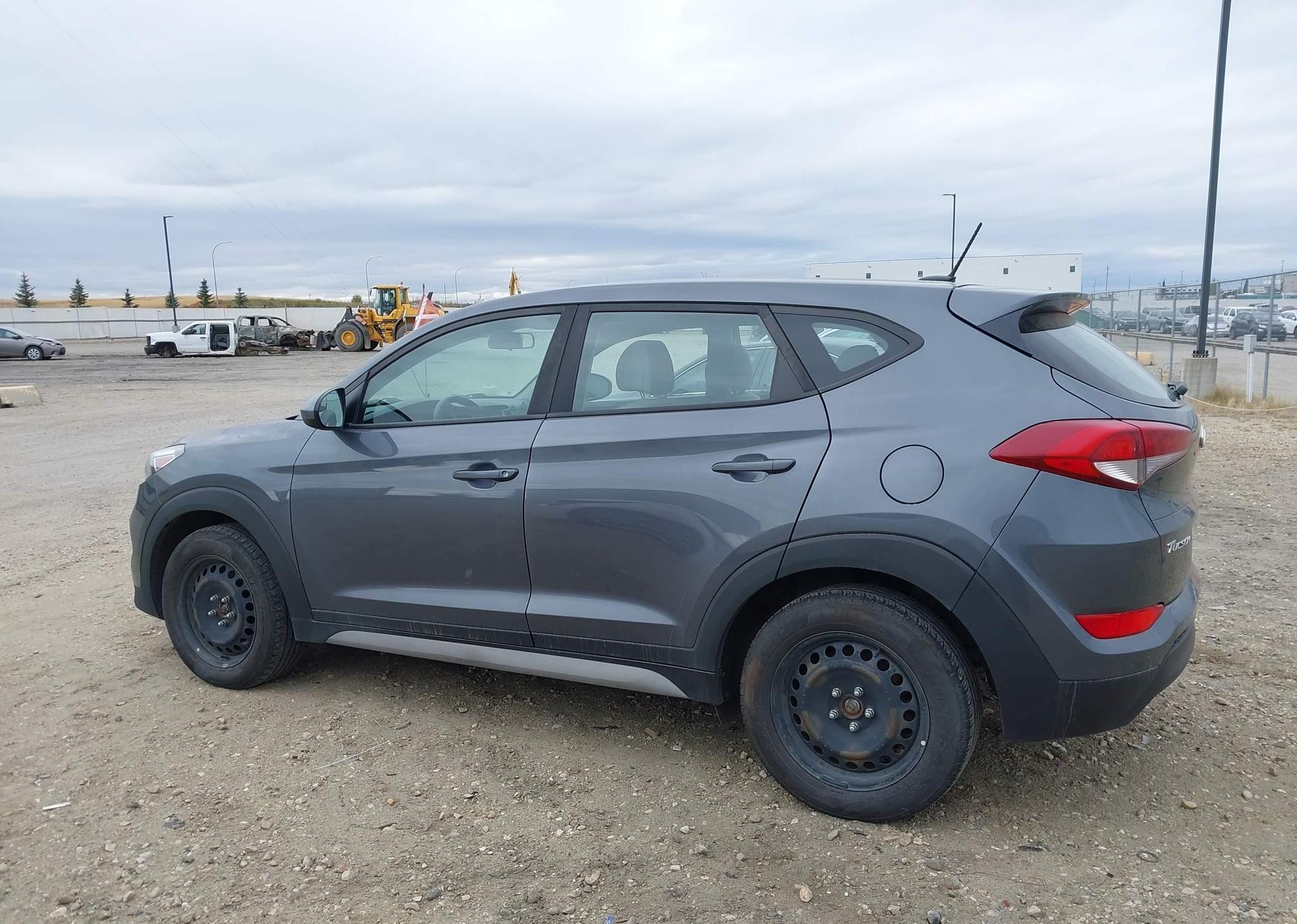 2017 HYUNDAI TUCSON SE