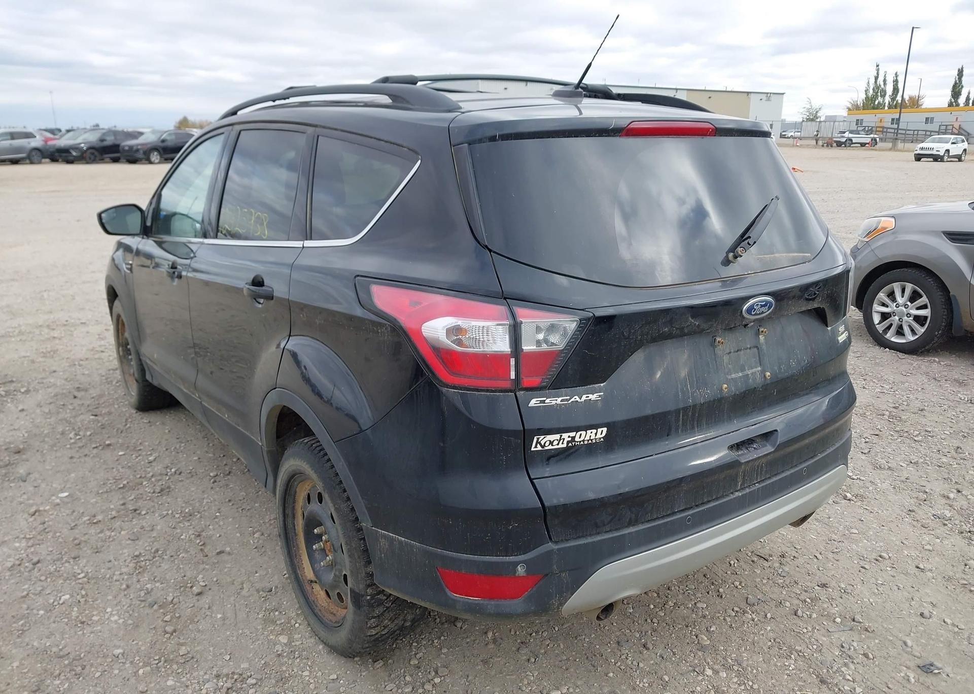 2017 FORD ESCAPE SE