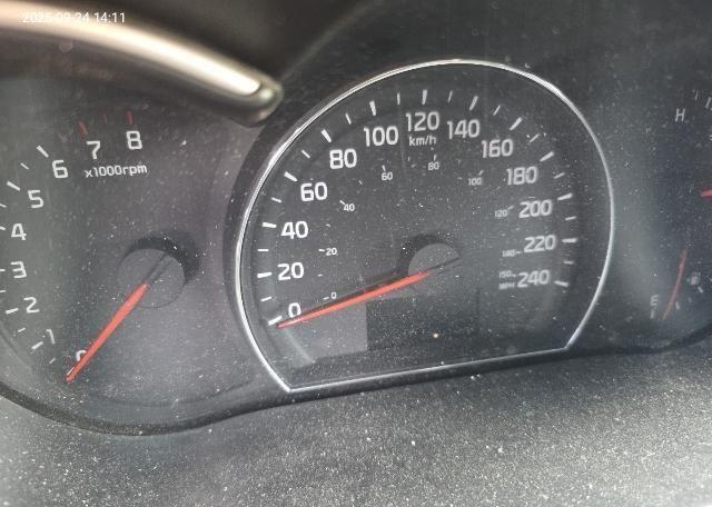 2014 KIA SORENTO LX