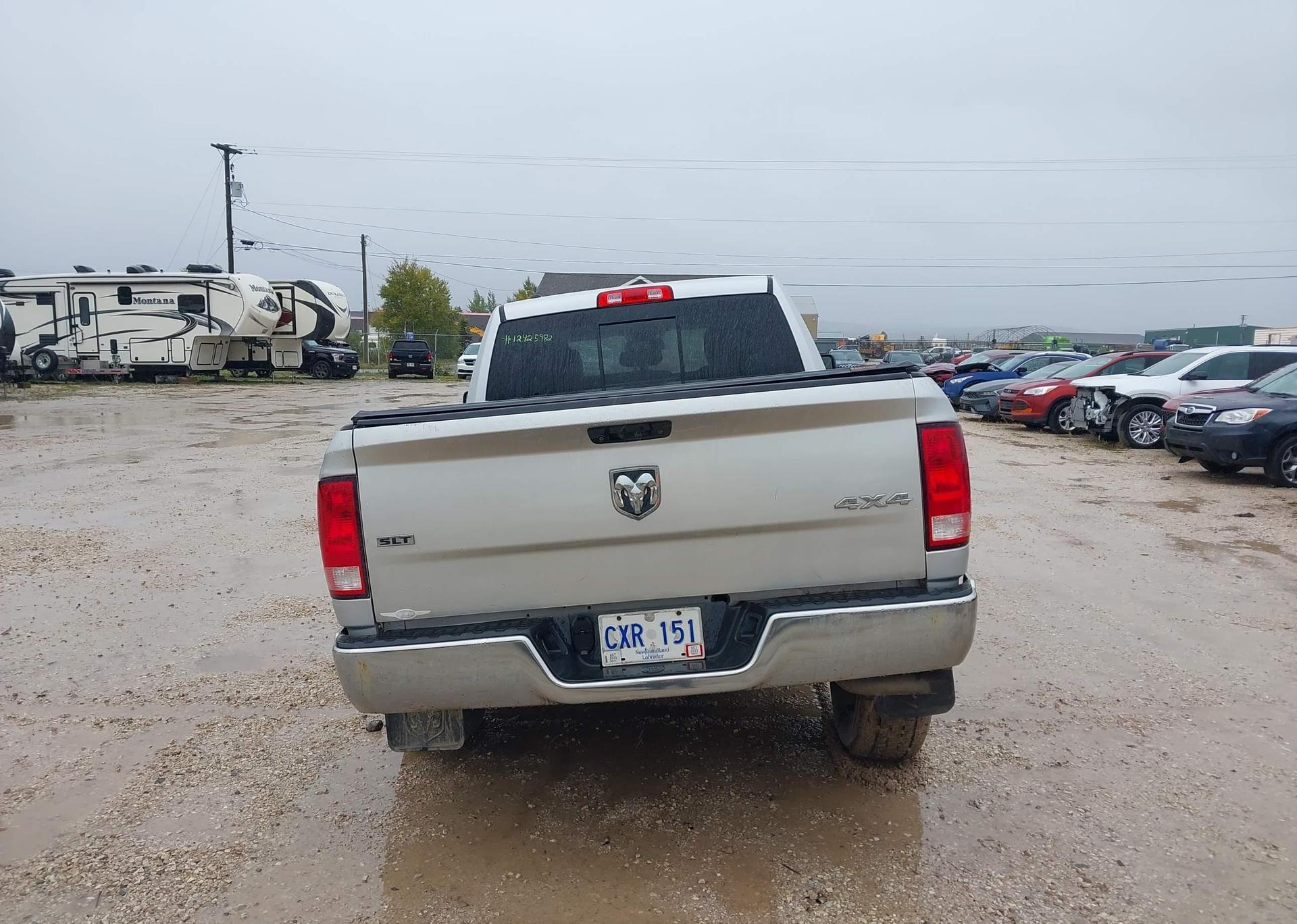 2016 RAM 1500 SLT