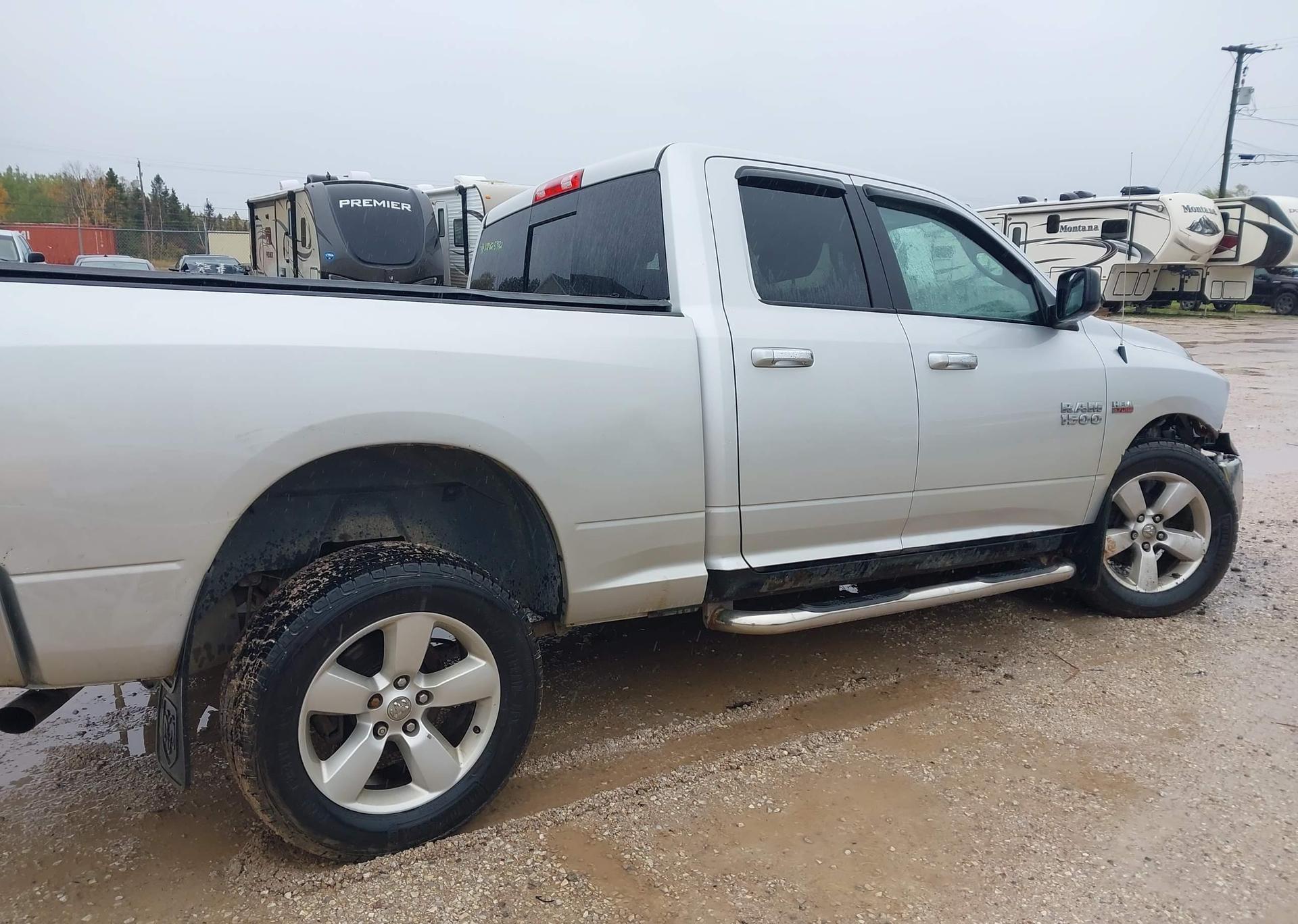 2016 RAM 1500 SLT