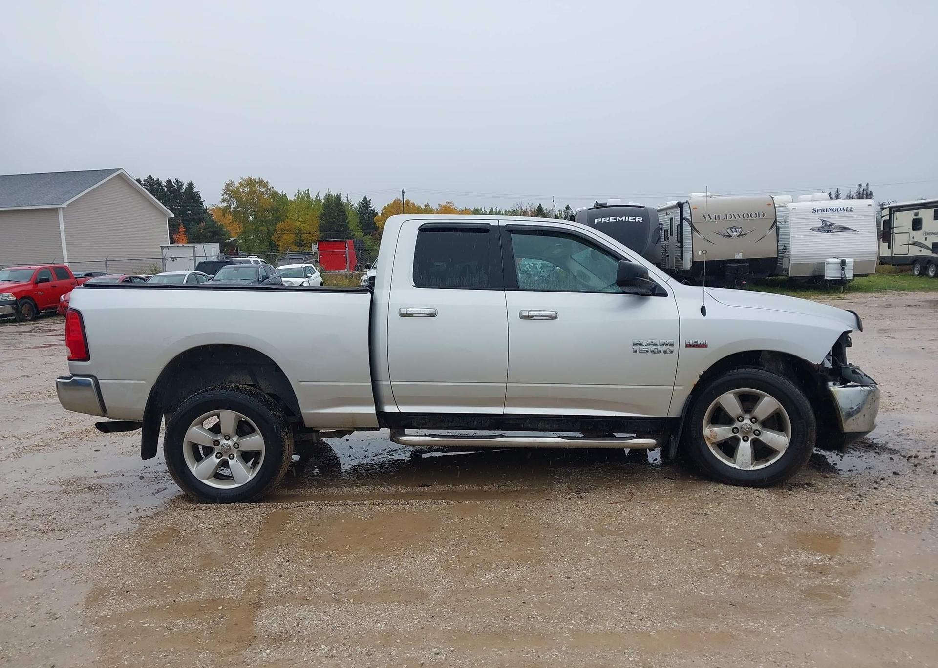 2016 RAM 1500 SLT