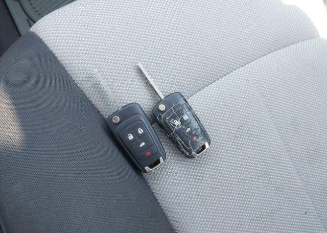 2011 CHEVROLET CRUZE LS