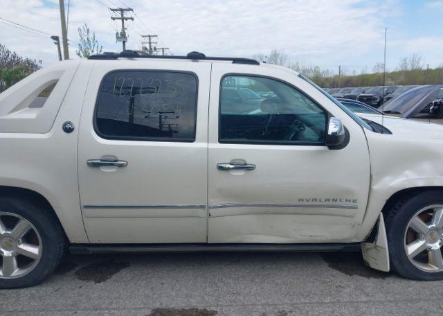 2013 CHEVROLET AVALANCHE