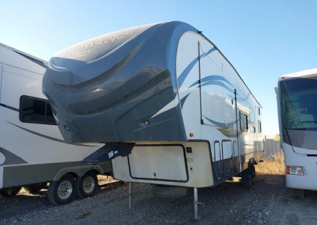 2015 FOREST RIVER WILDCAT