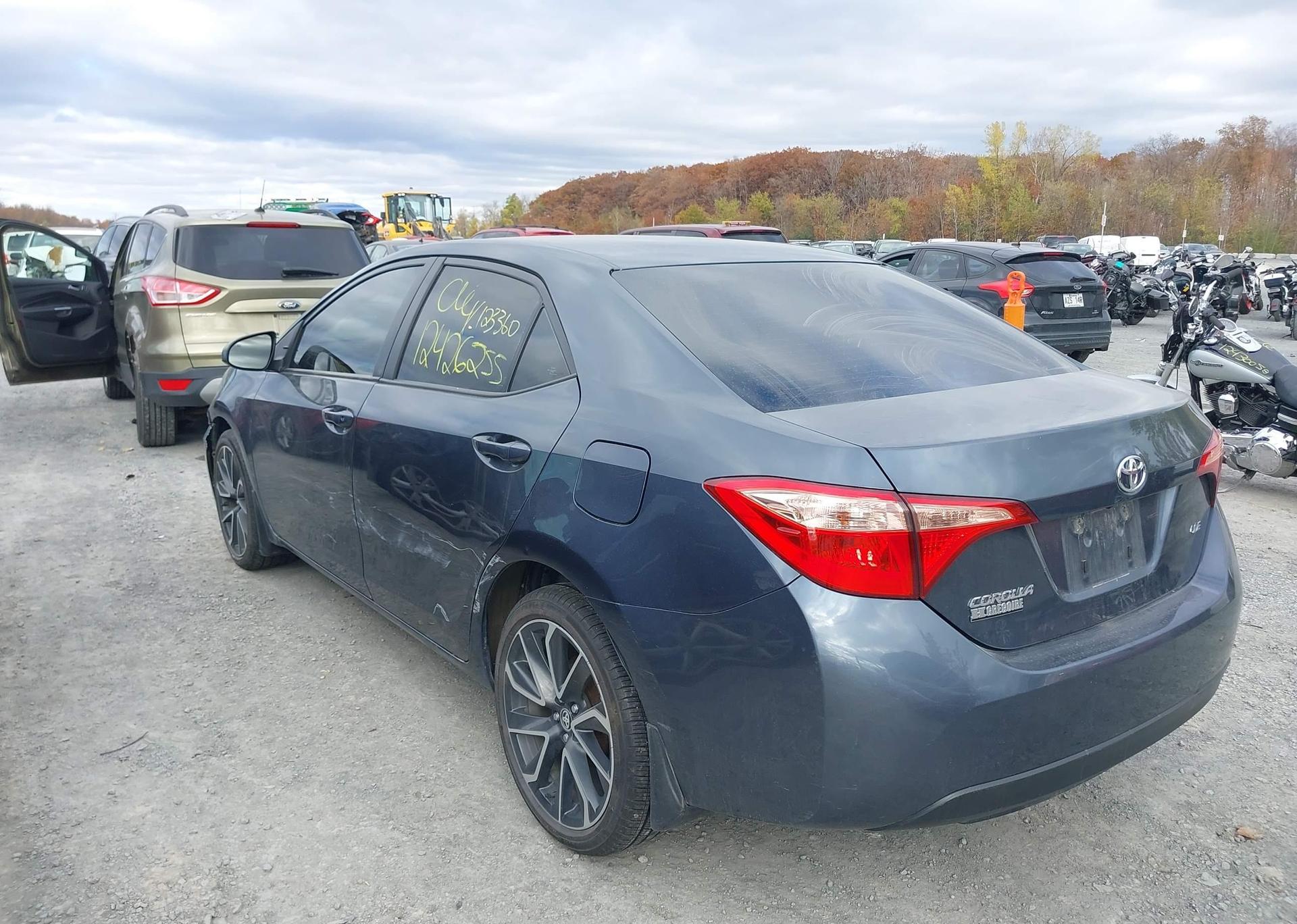 2018 TOYOTA COROLLA LE