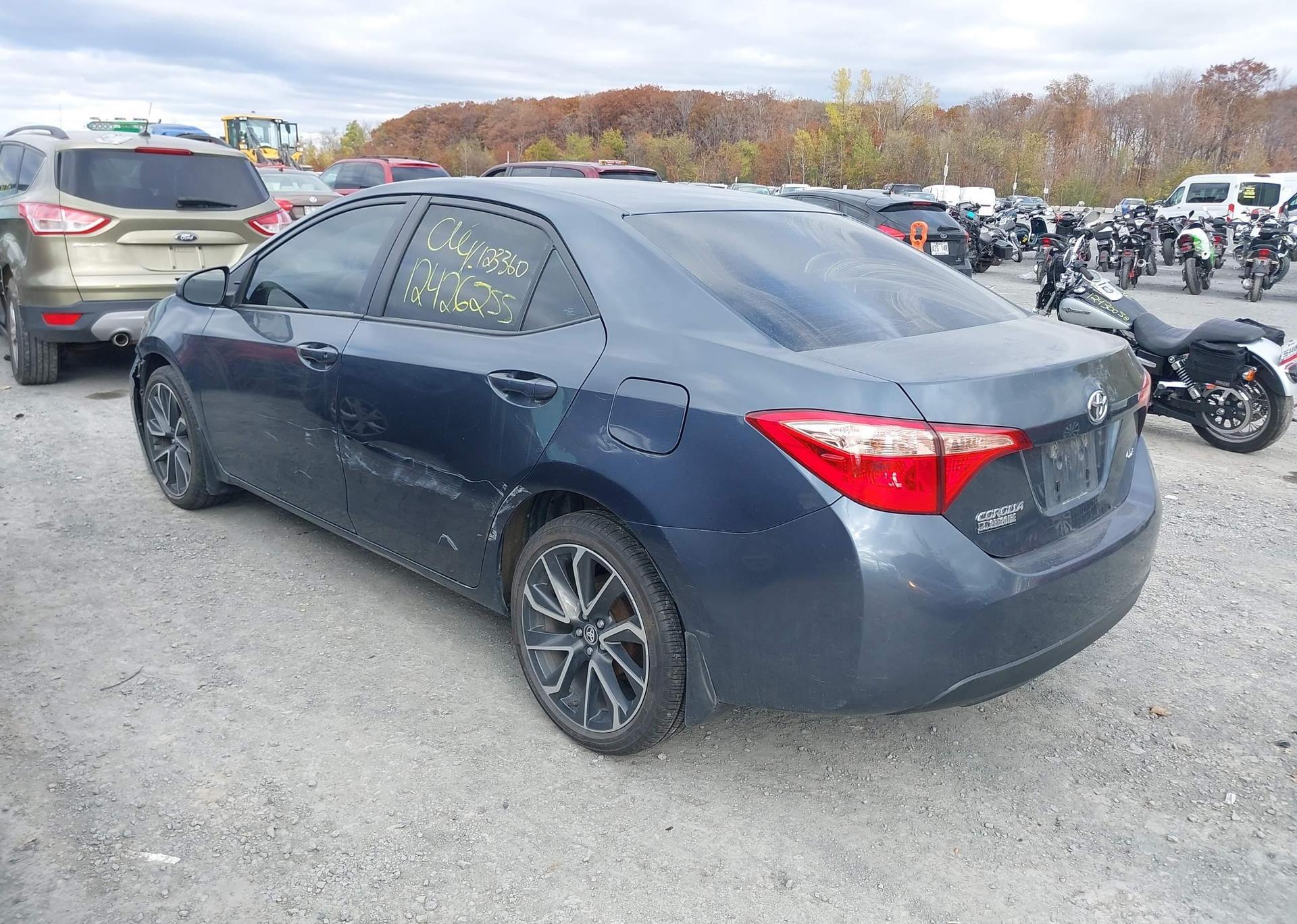 2018 TOYOTA COROLLA LE